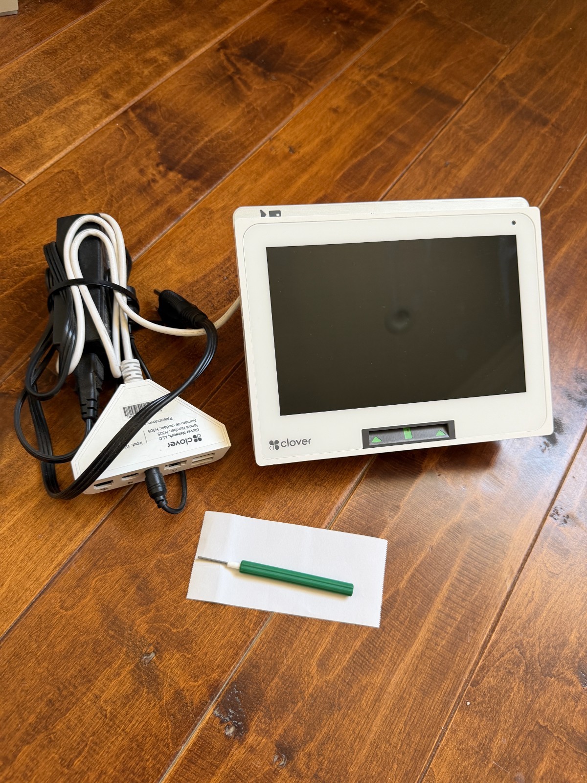 Clover Mini 3 C305 POS Touchscreen Credit Card Terminal w/ Hub + Power – Reset