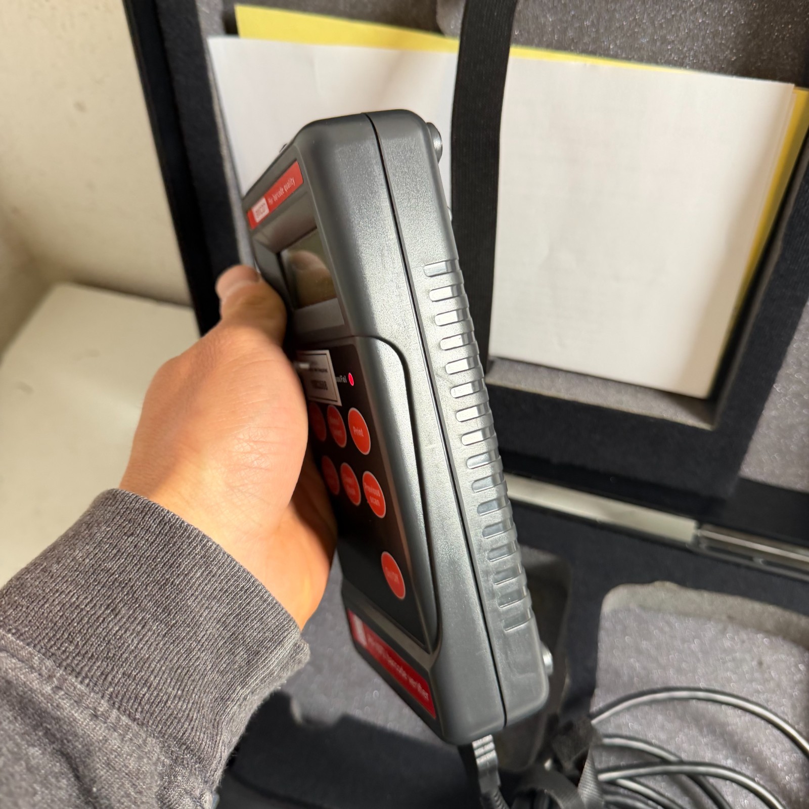 Axicon PV-1072 Black Portable Lightweight Mobile Verifier for Retail Barcodes