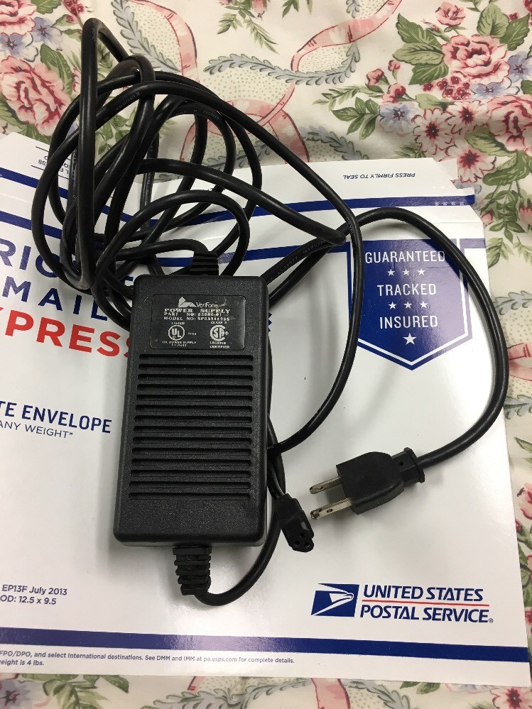VeriFone AC Adapter , Power Supply 05086-01 , SP03311255 BLACK