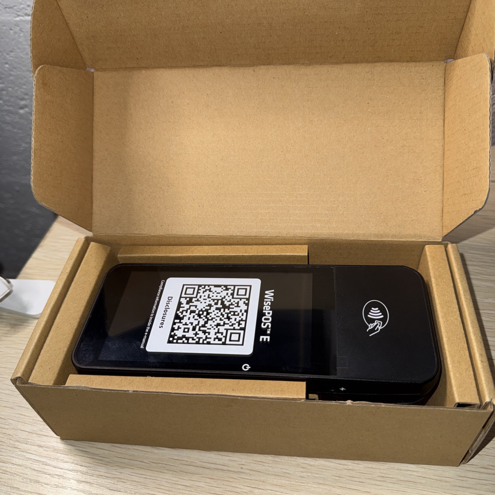 BBPOS WisePOS E WSC51 Card Reader | Charger Cable | Battery | Dock