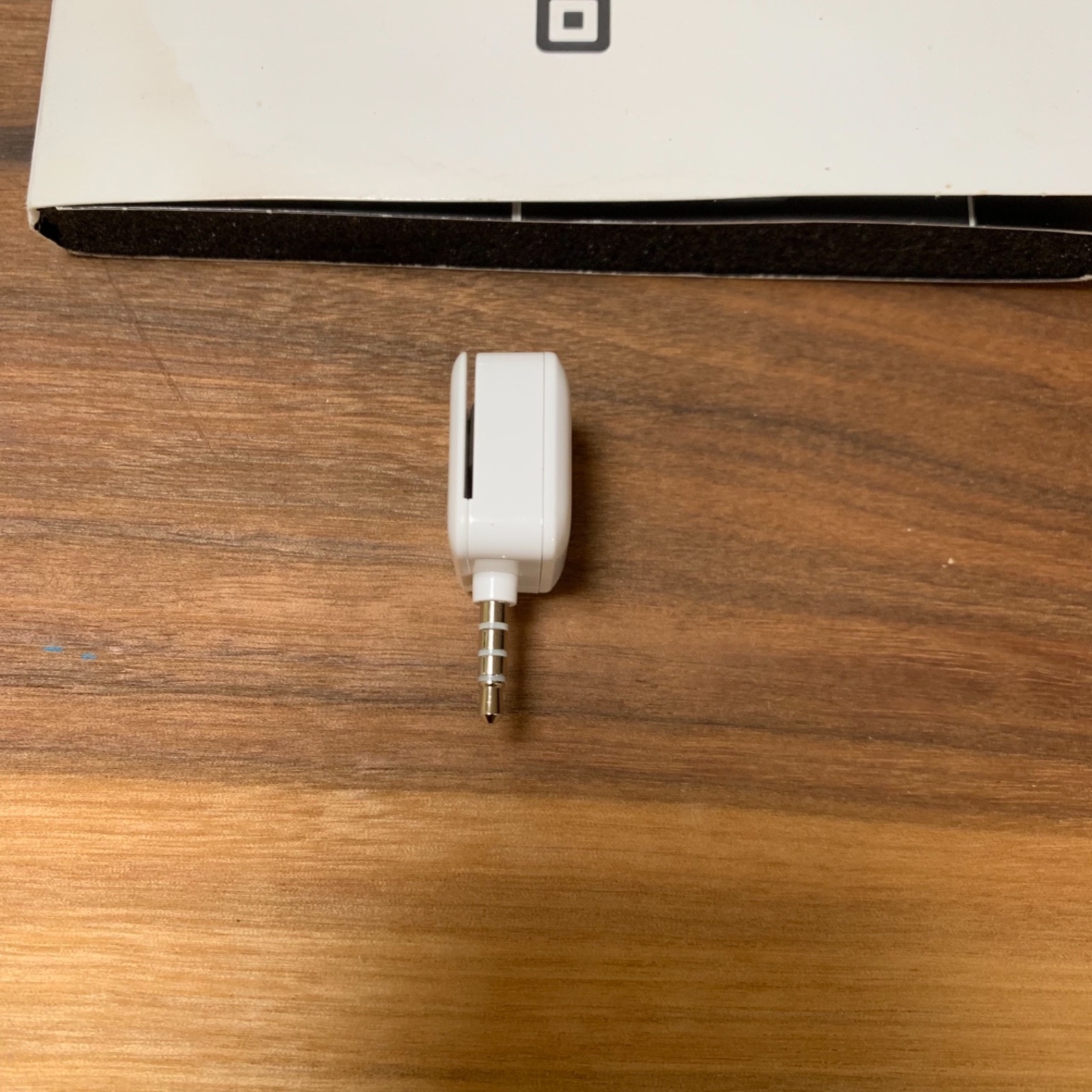 Square Reader Credit Card Reader for MagStripe Headphone Jack Open Box