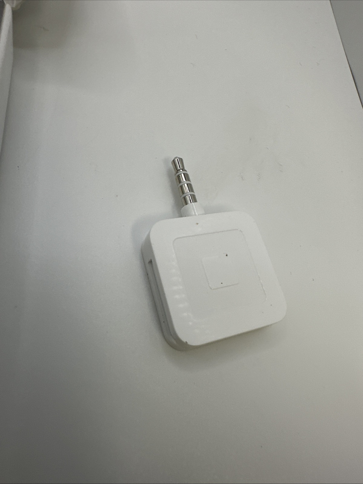 SQUARE Credit Card Reader – iPhone Android iPad 3.5mm Headphone Jack Connector