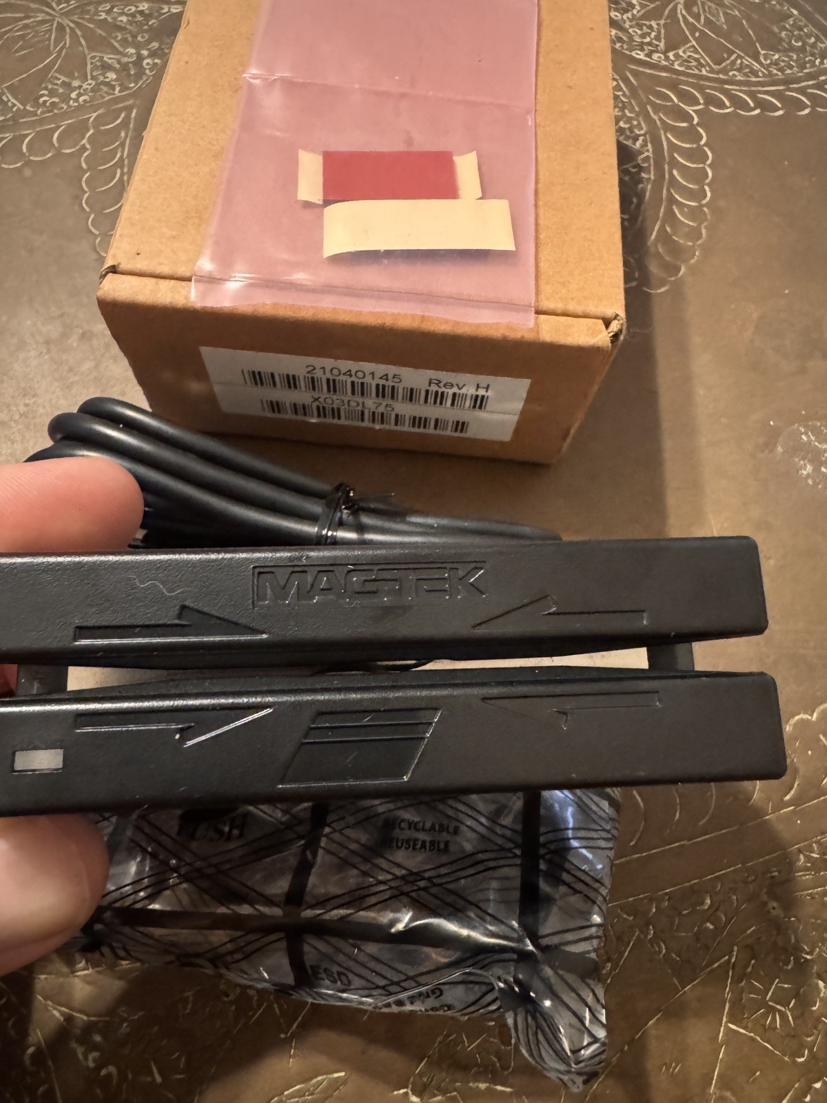 MagTek SureSwipe Magnetic Stripe Card Reader with USB 21040145