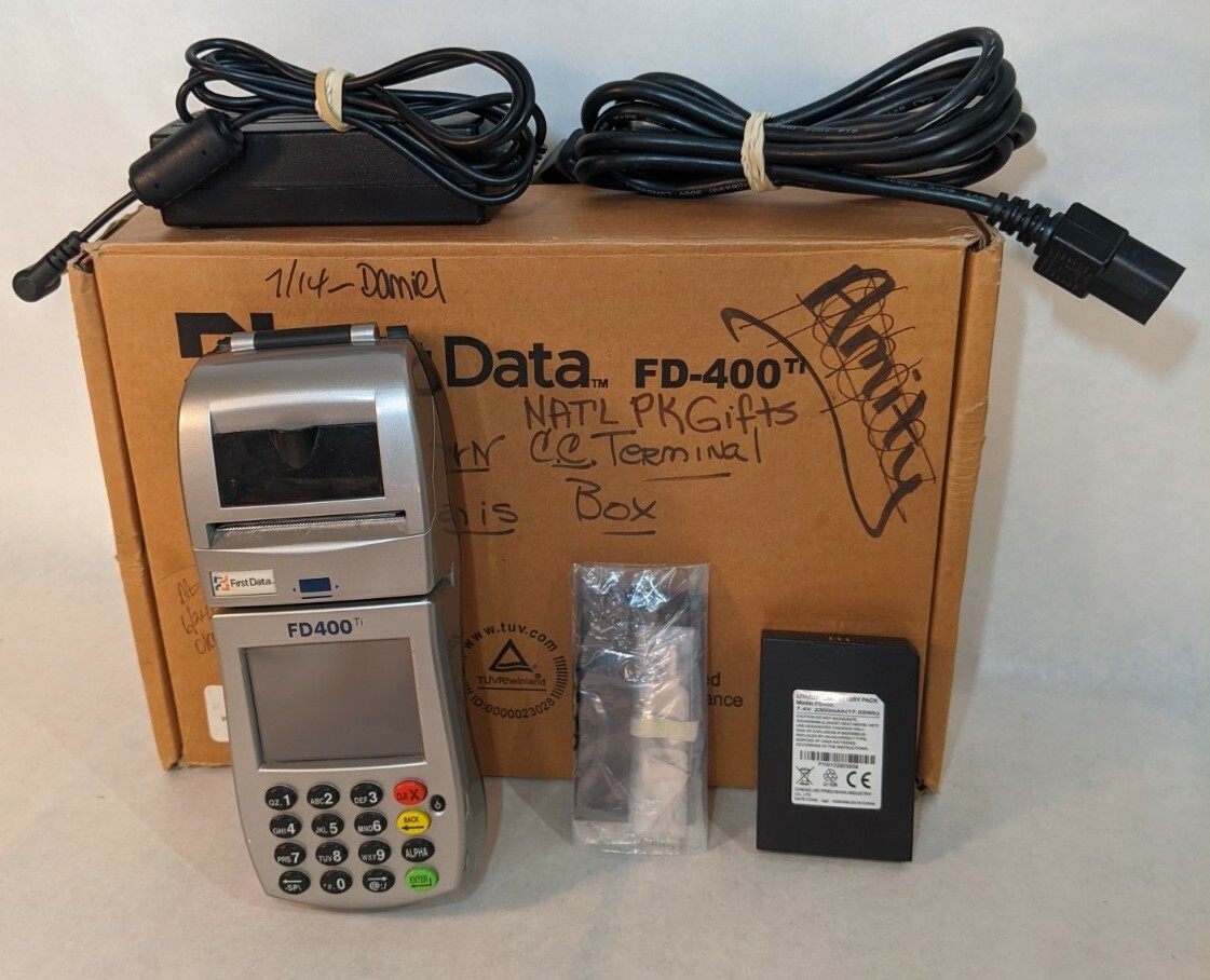 First Data FD400Ti Wireless Credit Card Machine Battery Power Cord