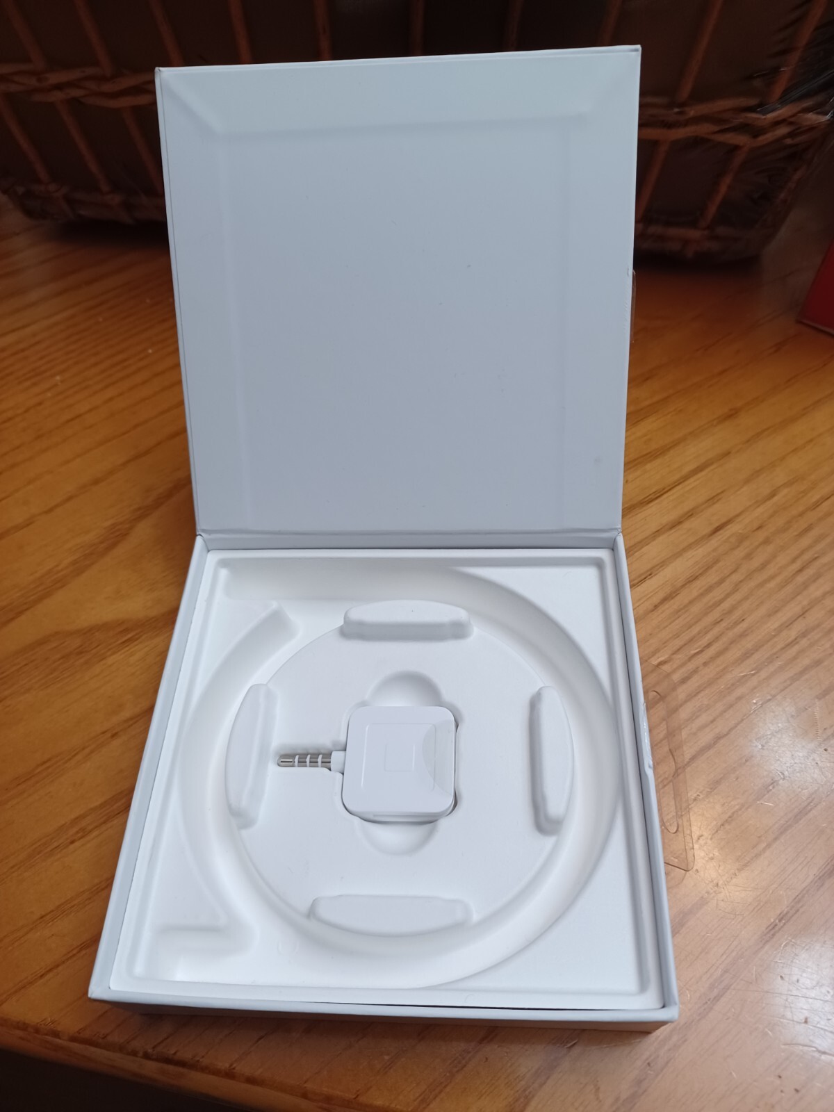 Square A-SKU-0485 credit card Reader
