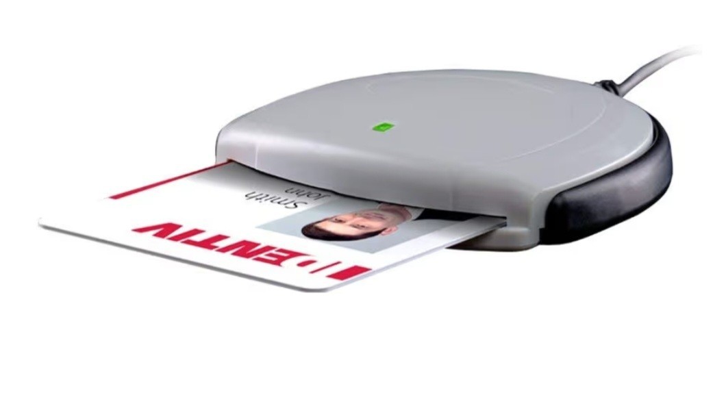Identiv SCR3310v2.0 USB Smart Card Reader USB A