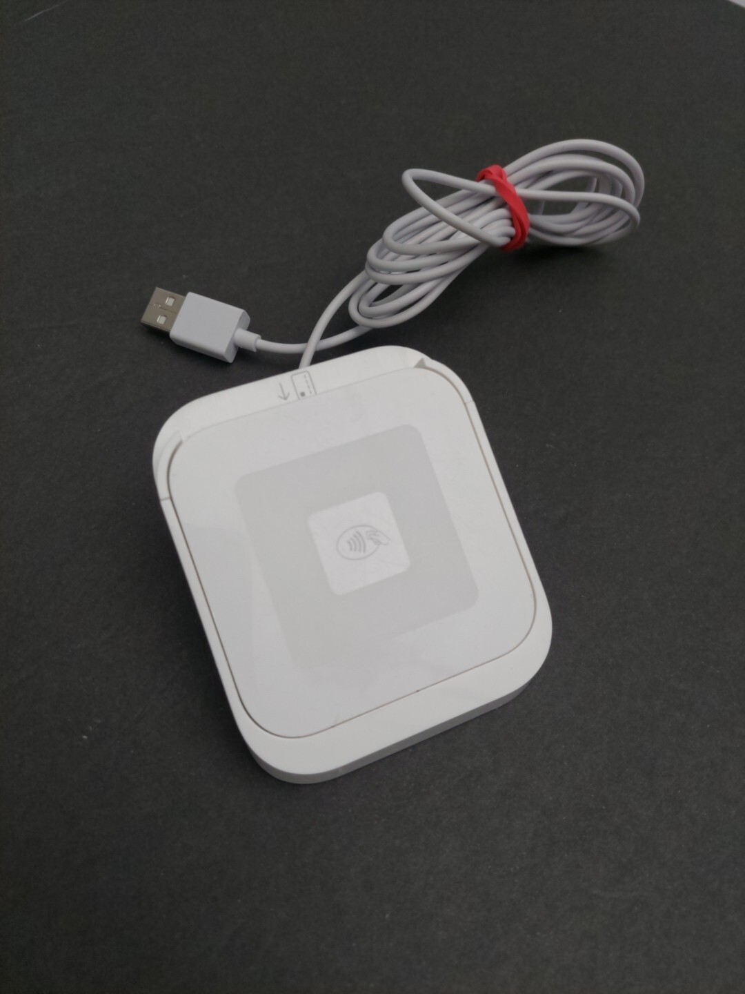 Square Reader for contactless and chip (1st gen) with Charging Dock SPC1-01