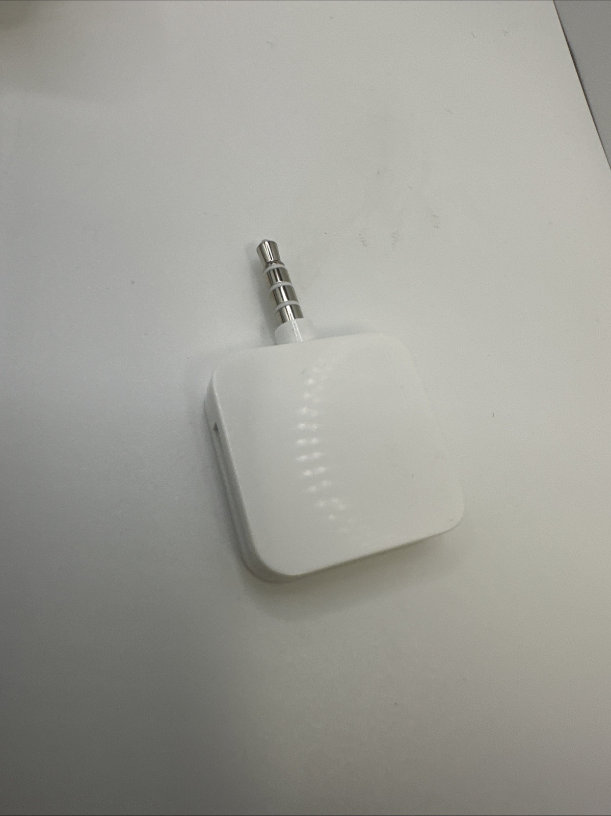 SQUARE Credit Card Reader – iPhone Android iPad 3.5mm Headphone Jack Connector