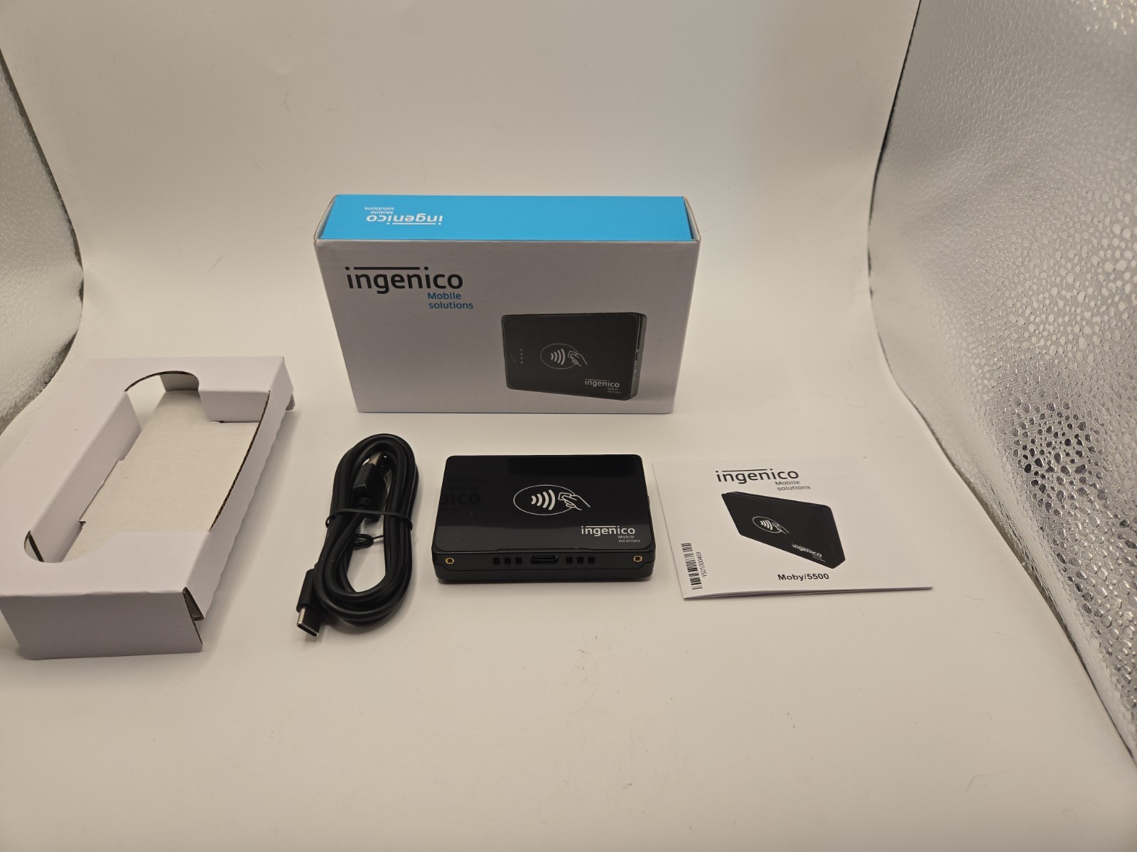 Ingenico Mobile Solutions Apple Pay/Electronic Payment Card Reader Device