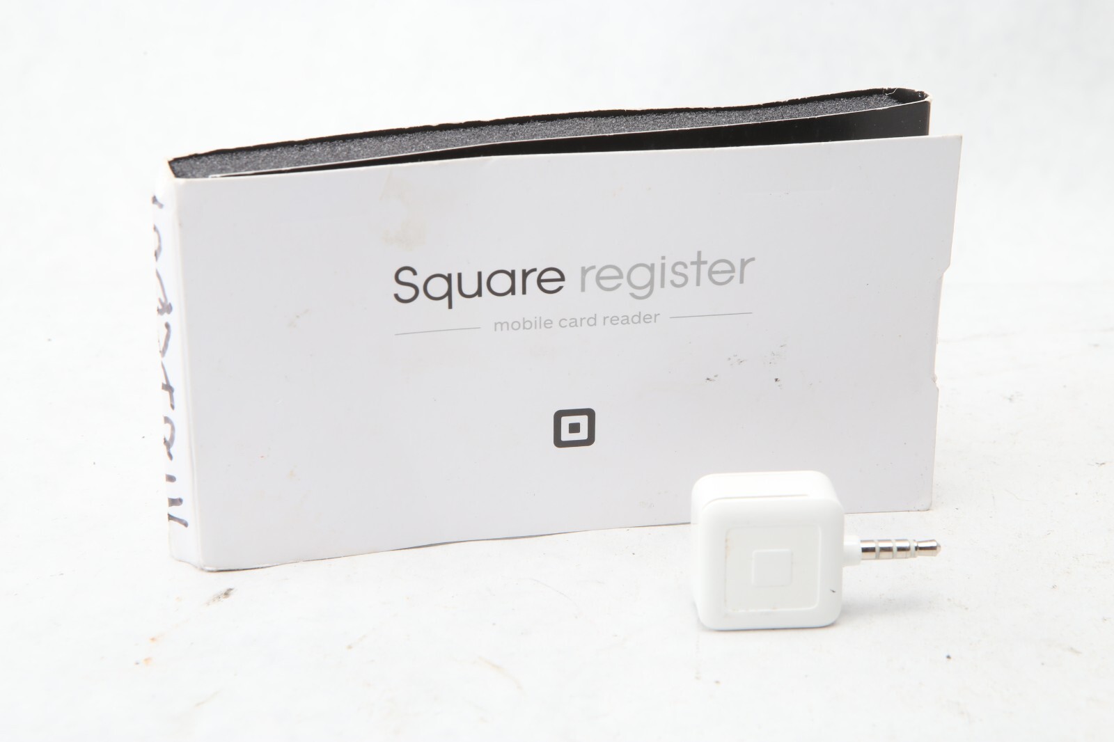 Square A-PKG-0206-01 Credit Debit Card Reader White Apple iPhone Android C32a