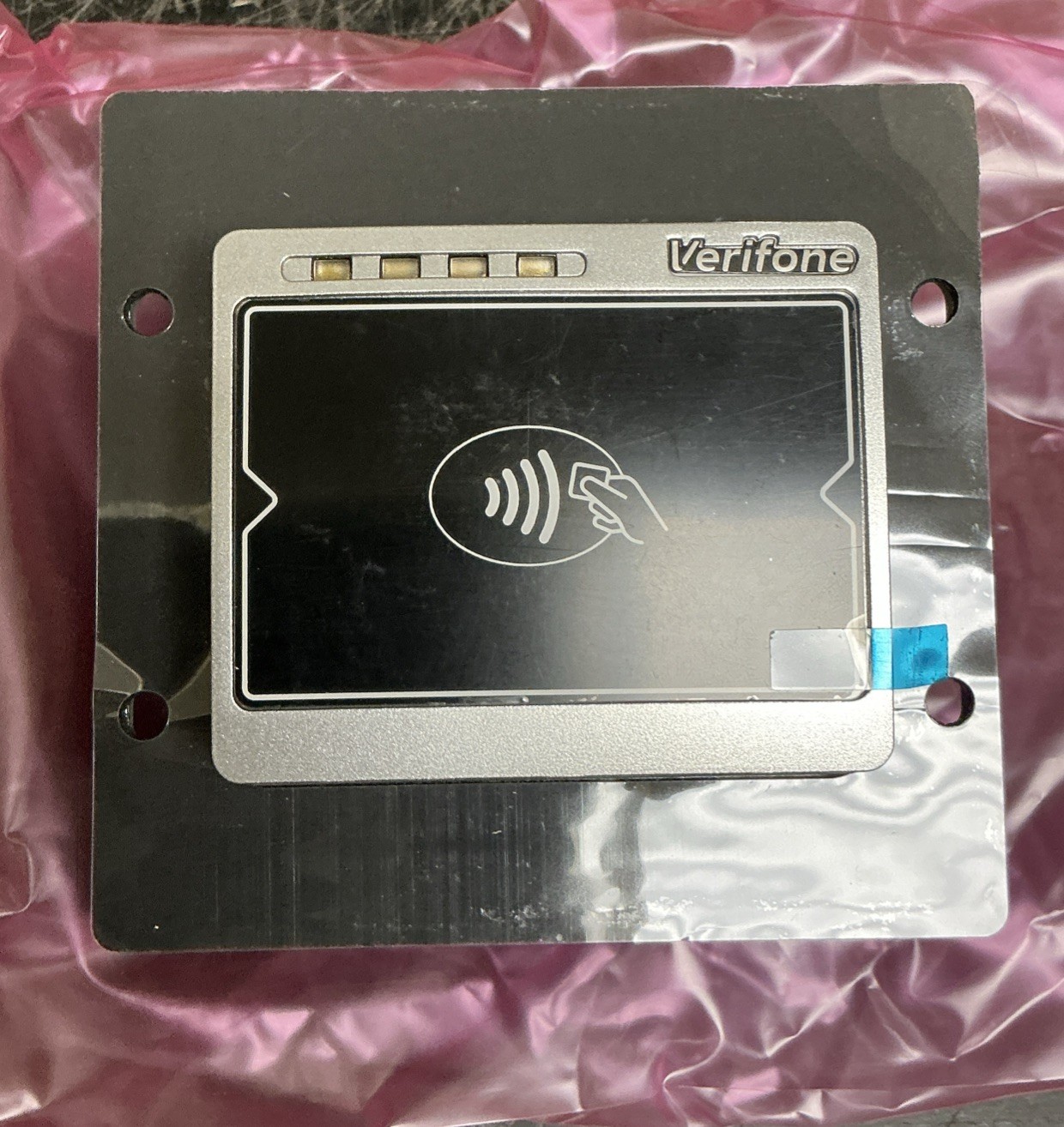 Verifone UX400 Contactless Card Reader | M159-400-100-WWB
