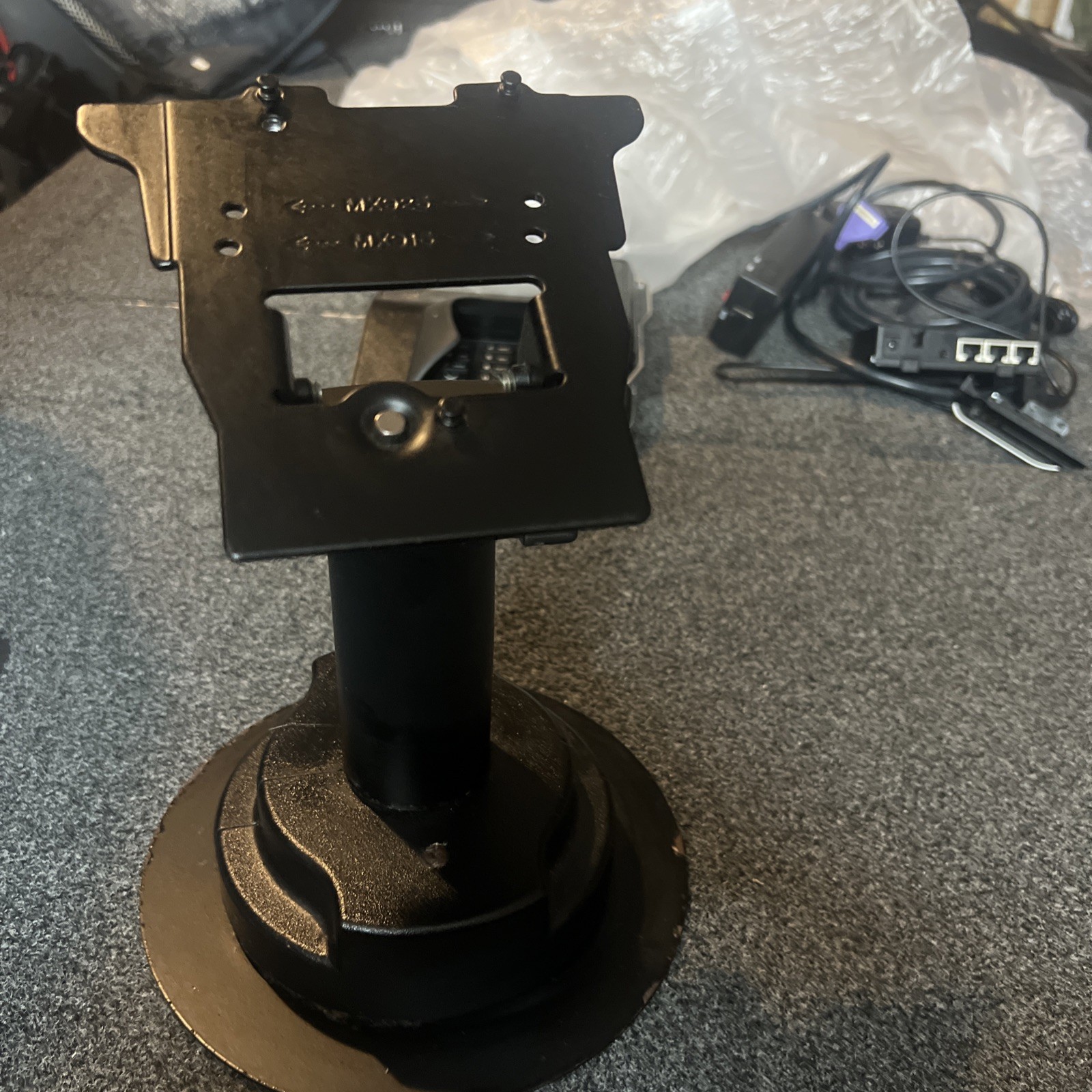 1 ENS 367-3213-B Tilt/Swivel Low Profile Base Mount -Verifone MX915/MX925