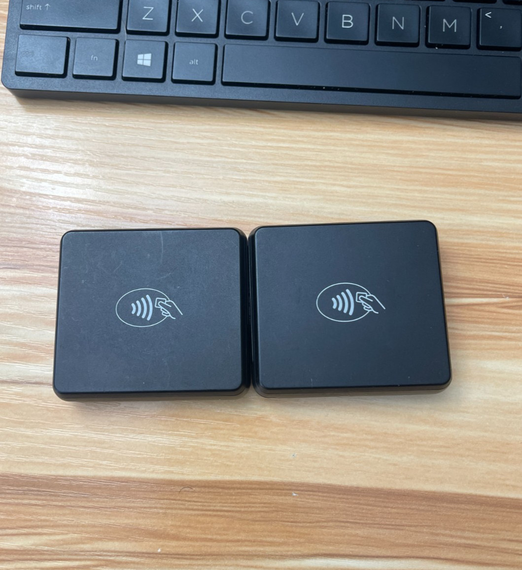 BBPOS CHB2A Chipper 2X BT Bluetooth NFC Card Reader 2AB7X-CHB2XBT