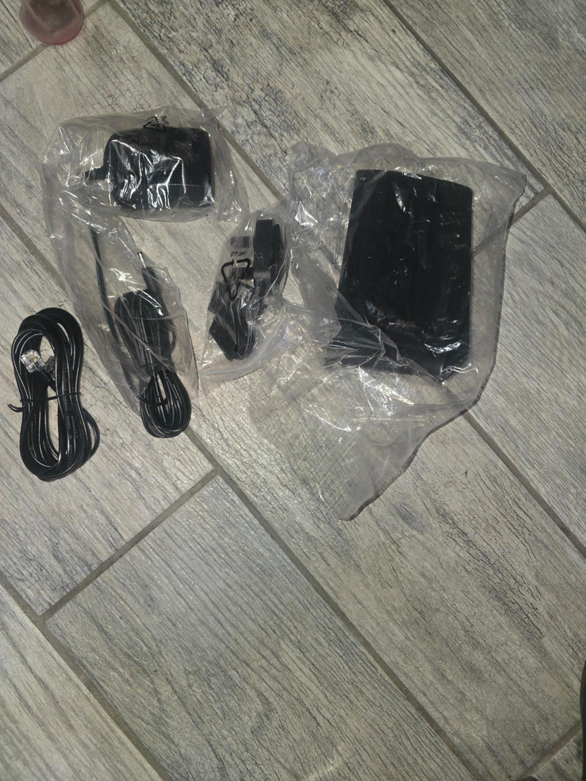 INGENICO IWL200 Charging Base for IWL220 IWL250 IWl255 New open box