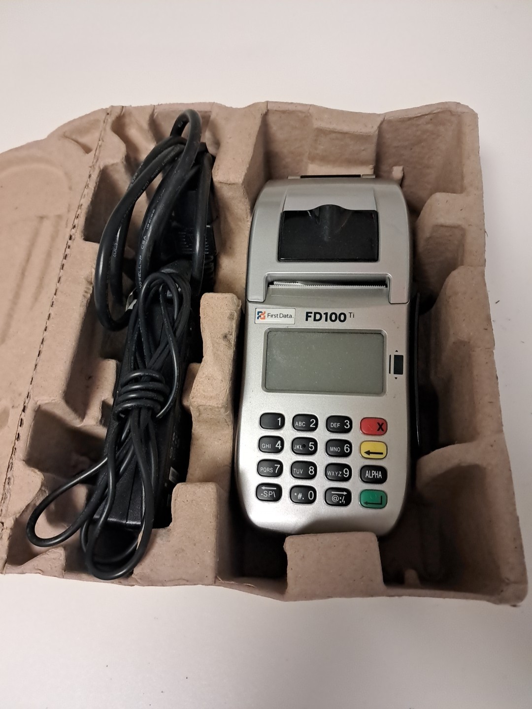 FIRST DATA fd100ti MERCHANT TERMINAL CARD READER