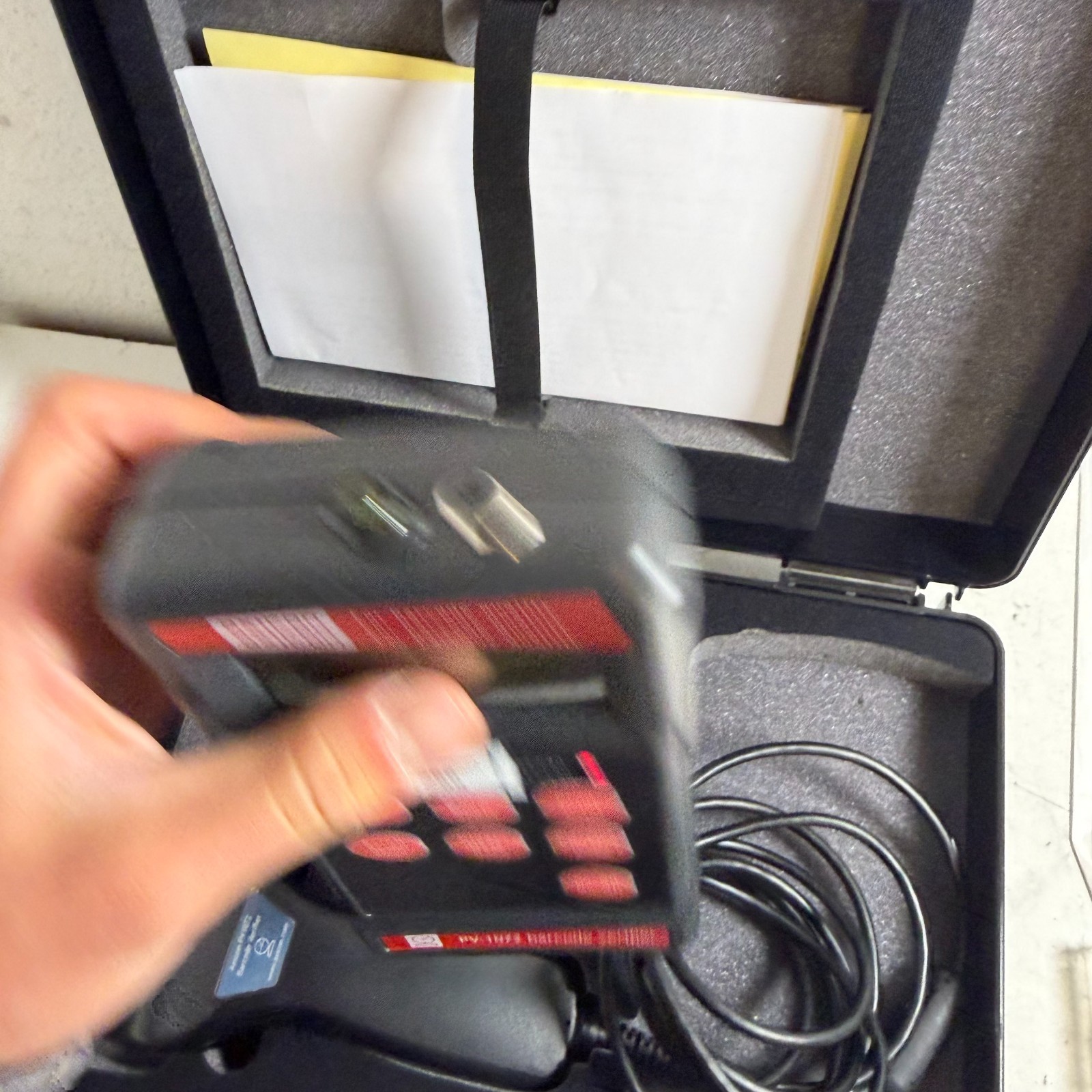 Axicon PV-1072 Black Portable Lightweight Mobile Verifier for Retail Barcodes