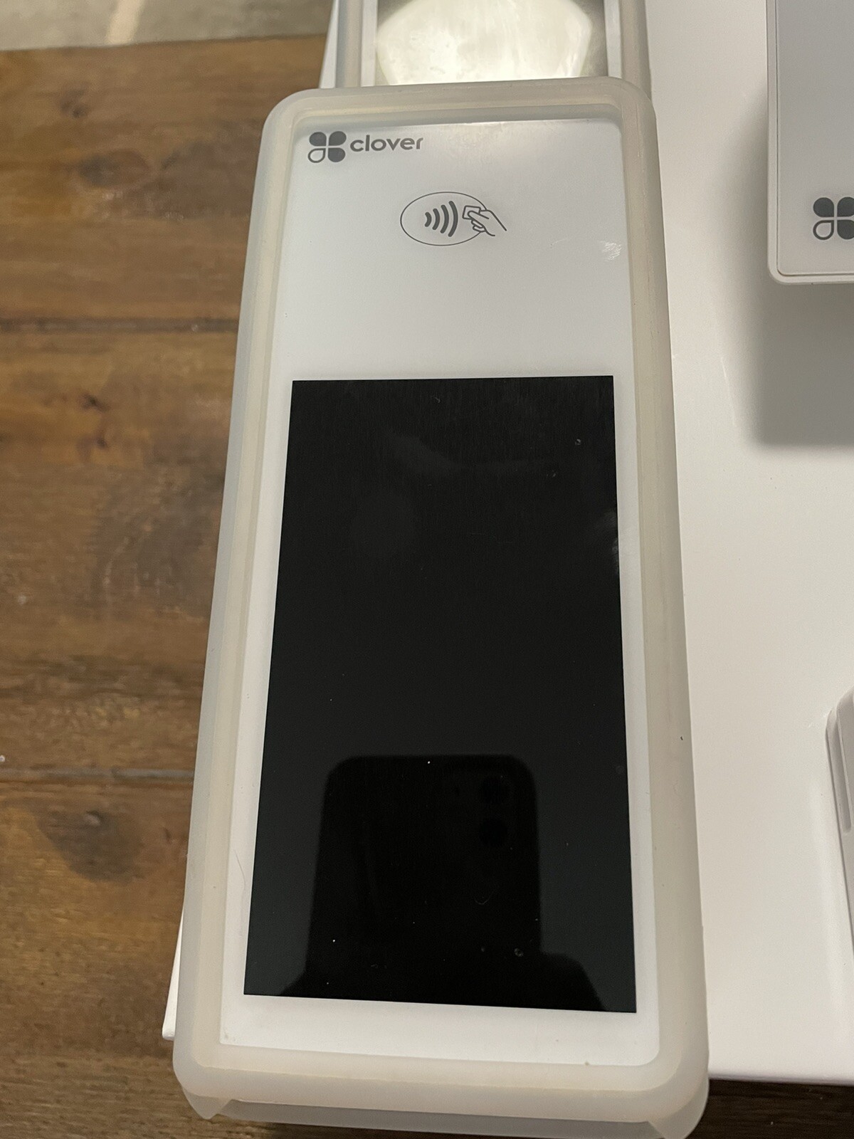 Clover Station POS System – Terminal, Display, Hub. And Two K400-Locked
