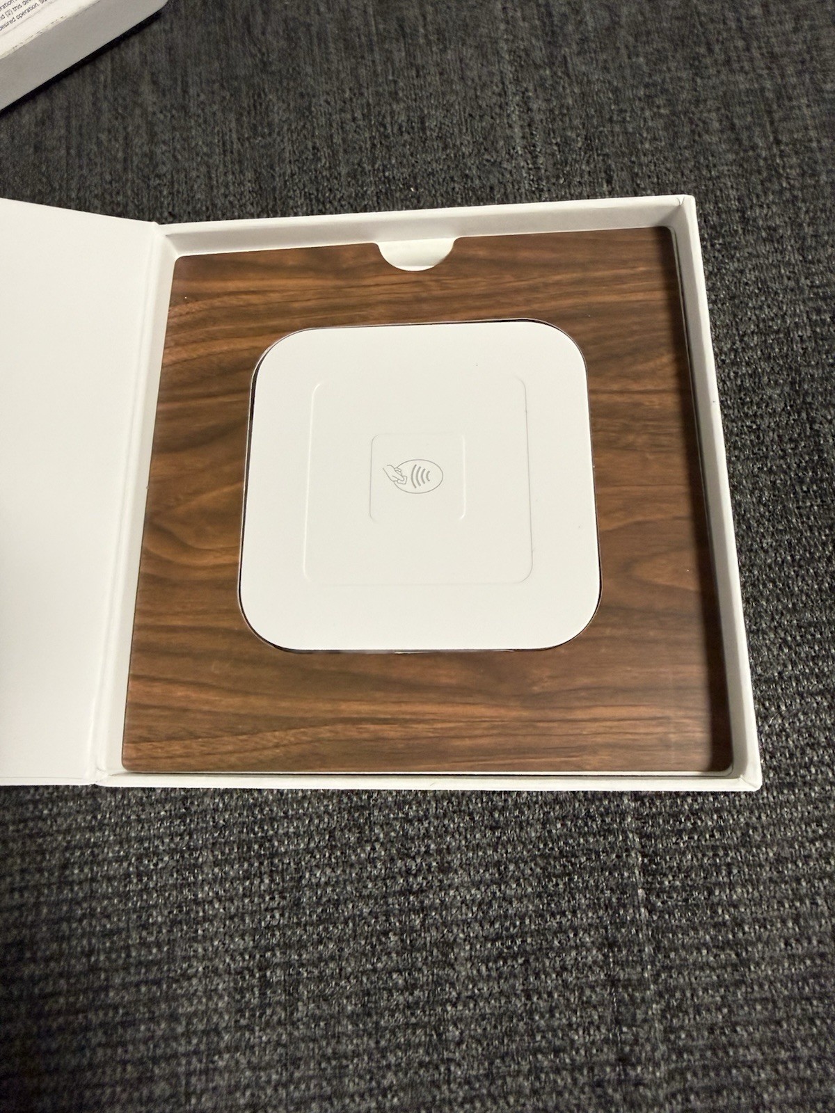 Square Reader 2nd Gen Wireless Credit Card Reader for iOS Android