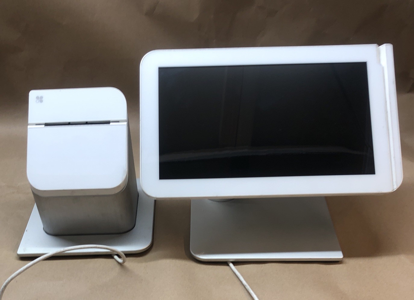 Clover Station P100 POS Printer Power Cord Screen P100, POWERED ON AND LOCKED
