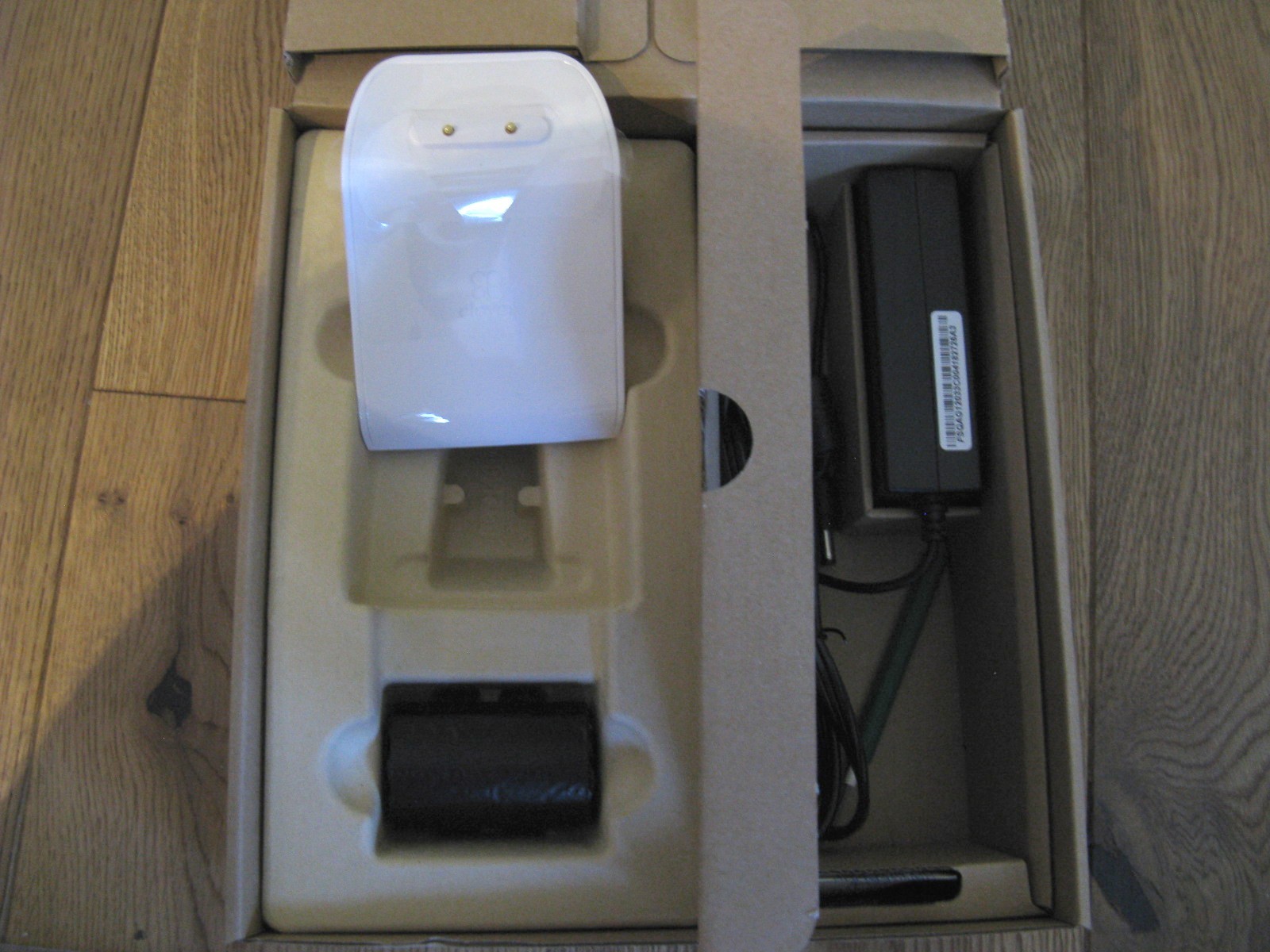 K400U Clover Flex Starter Kit (charging base/cradle+power adapter) **BRAND NEW**