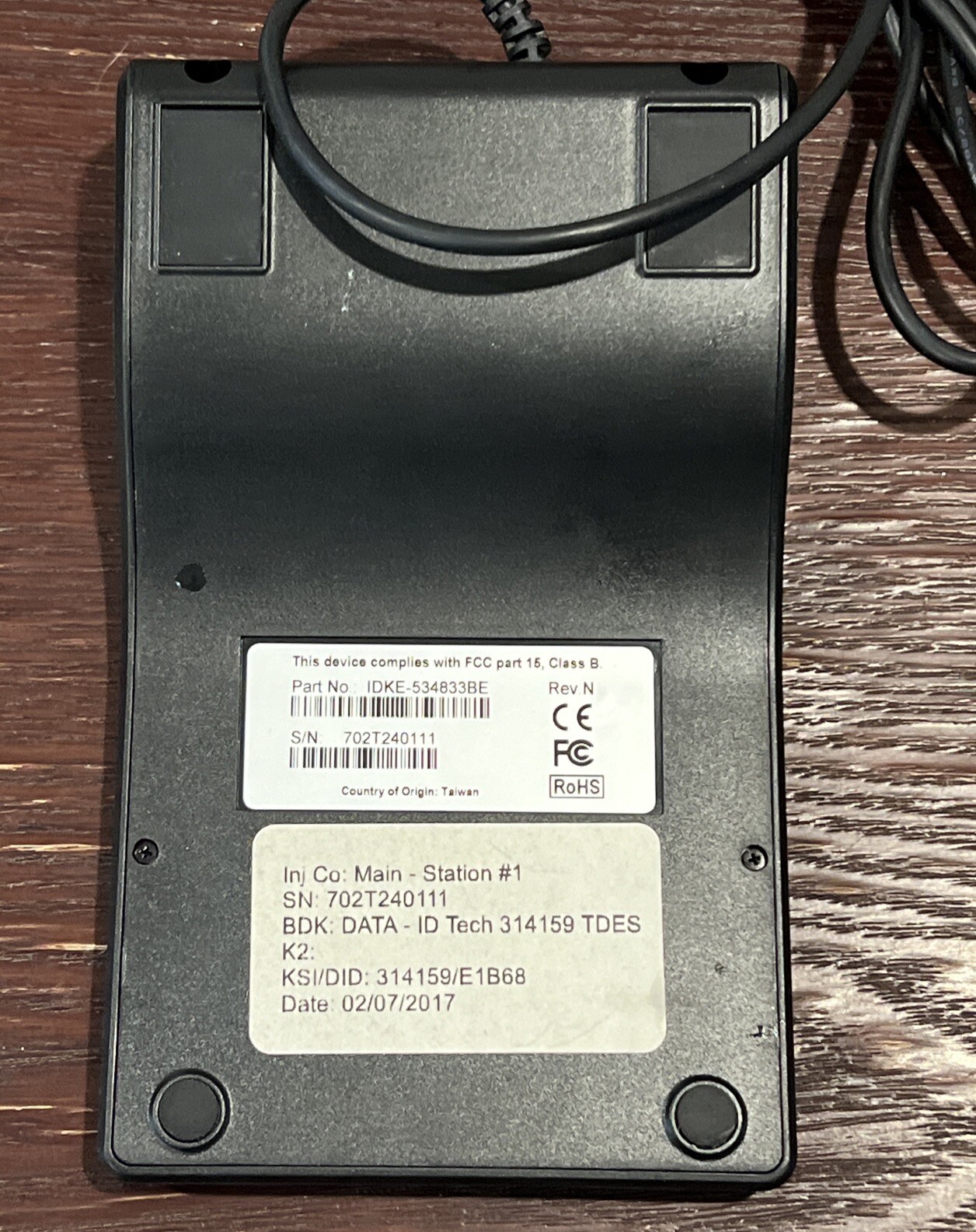 ID Tech IDKE-534833BE SecureKey Credit Card Reader/Swiper Black Keypad USB