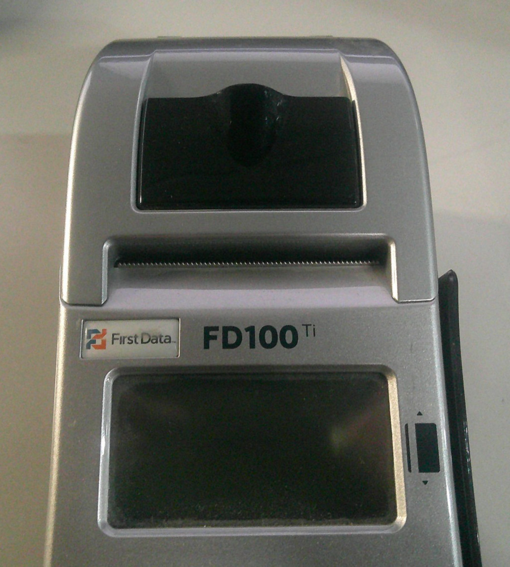First Data FD100ti Credit Card Machine