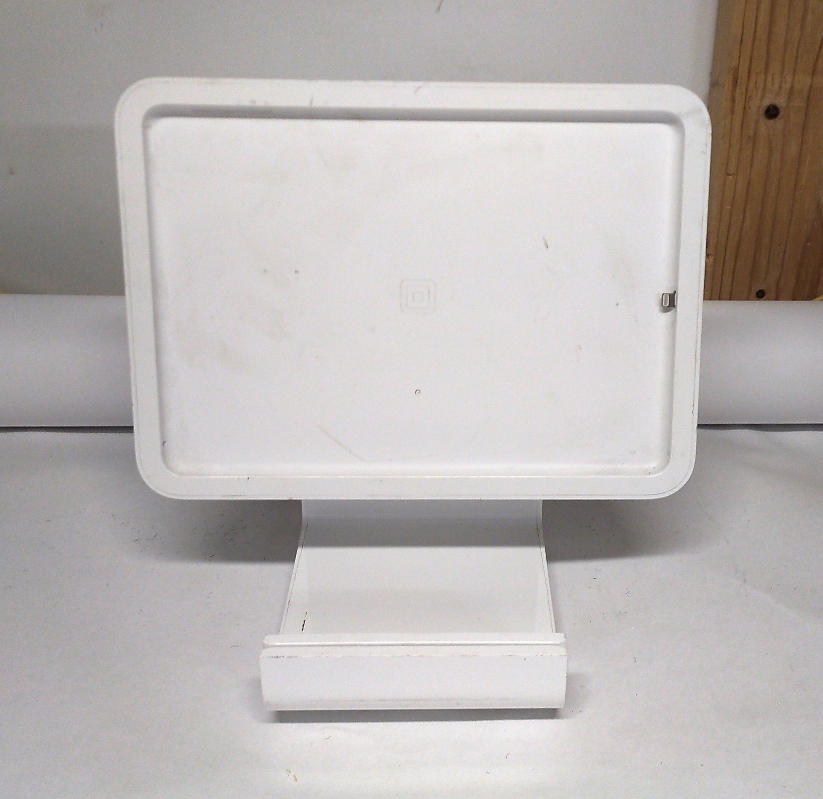 Square S025 Stand for 9.7″ iPad Lightning