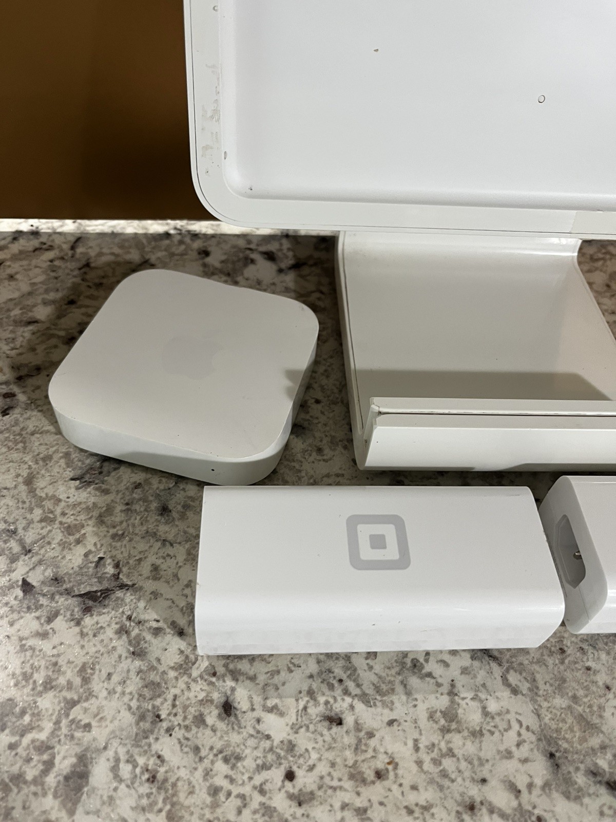 Square POS Terminal Register Credit Card Machine POS System & Apple Airport Exp