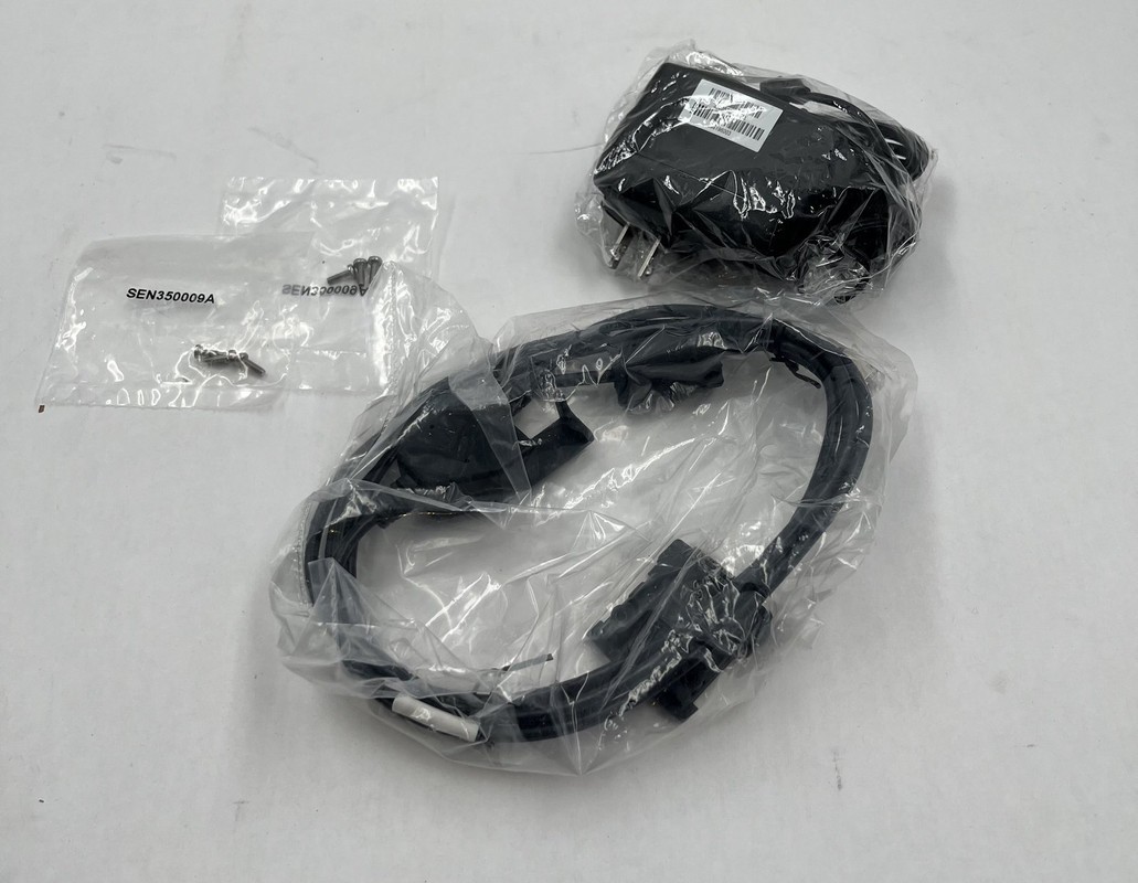 INGENICO LANE/3600 POINT OF SALE TERMINAL WITH ACCESSORY CABLES TRD70313356B
