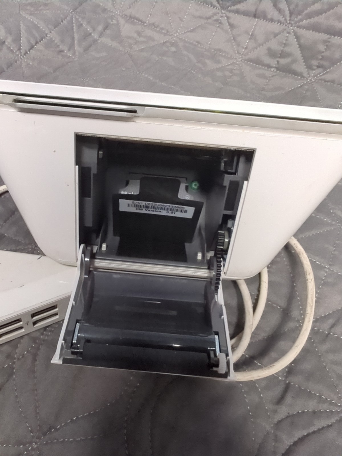 Clover Mini 2 POS System With Power Cables & Hub Factory Reset