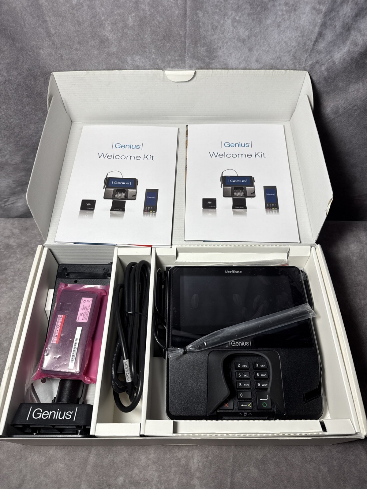 NEW Genius by Cayan Verifone MX925 Credit Card Terminal With Stand Welcome Kit