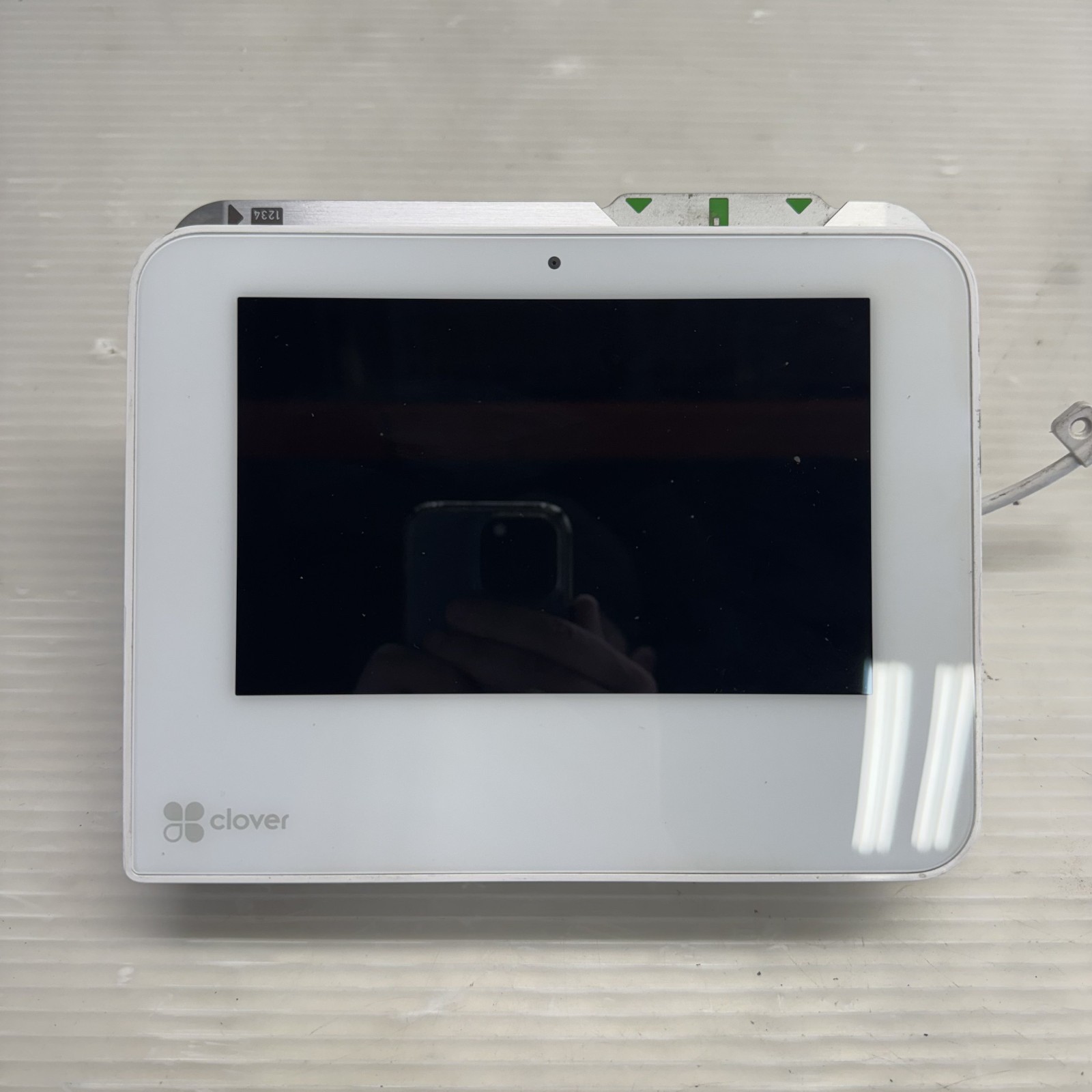 Clover POS Customer Display Screen w/ Hub & Cables White Touchscreen POWERS ON