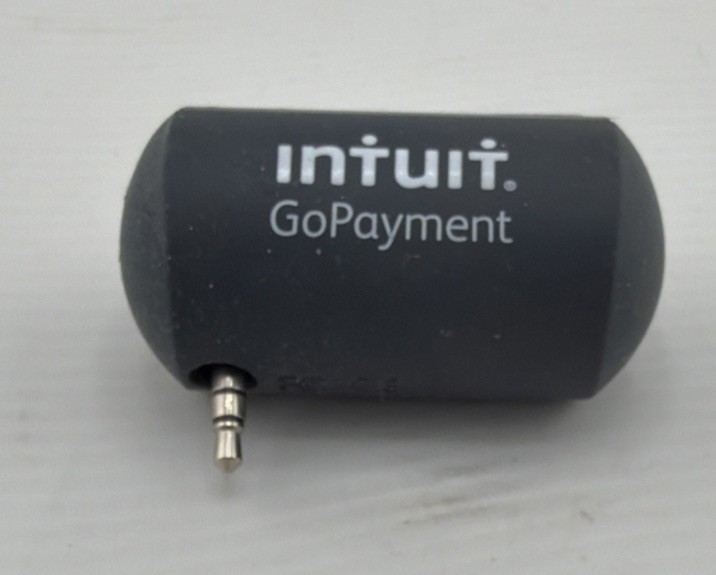 Quickbooks Intuit Gopayment Mobile Payment Credit Card Swiper Reader.