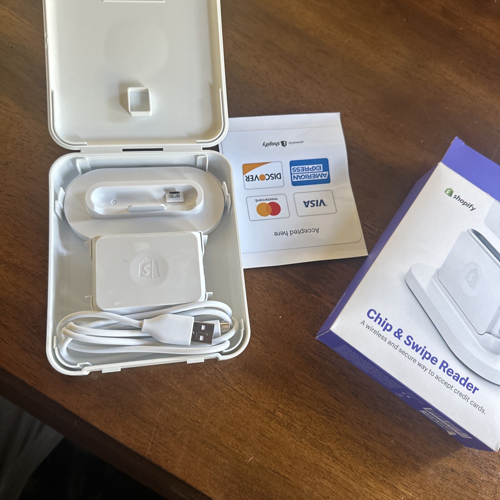 Credit Card Reader – Shopify Chip and Swipe White – Model S1701