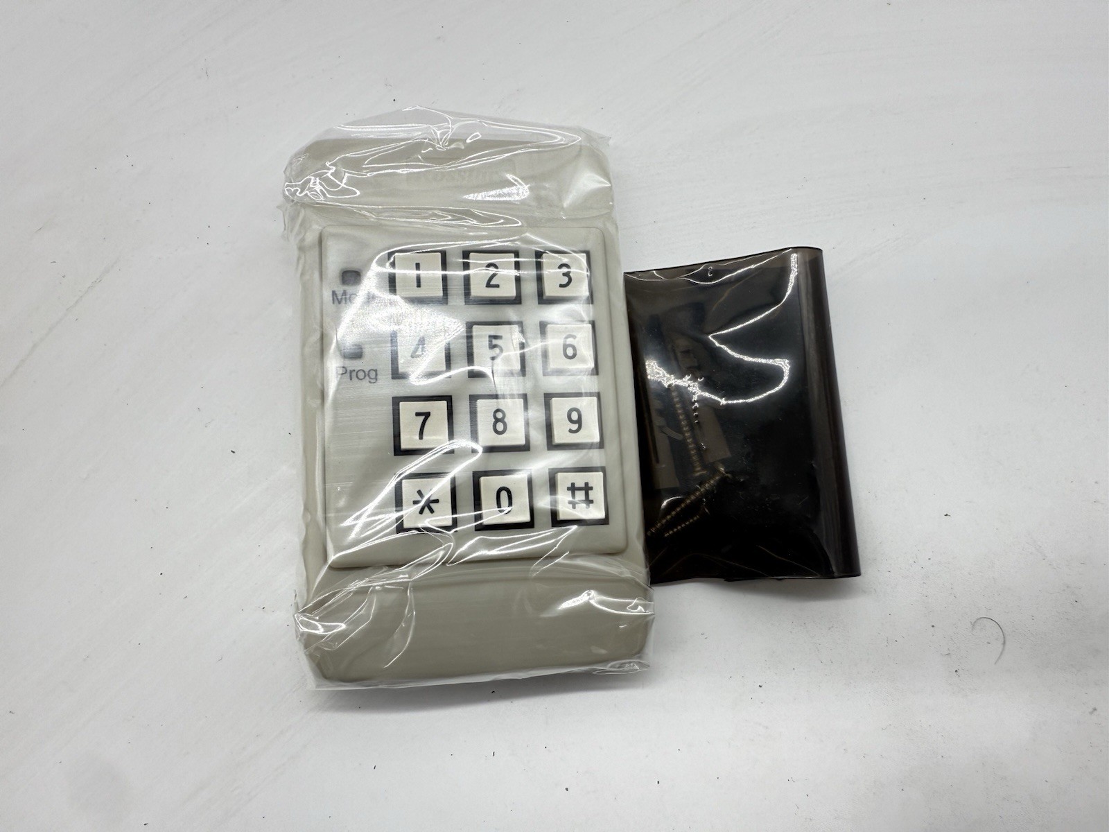 Lot of 5 Rosslare AY-D09 Indoor PIN Reader with Bell Button