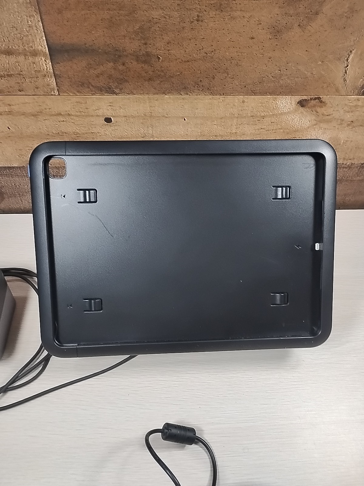 Shopify POS iPad Stand (9.7” Lightning) with Card Reader Model S1803B