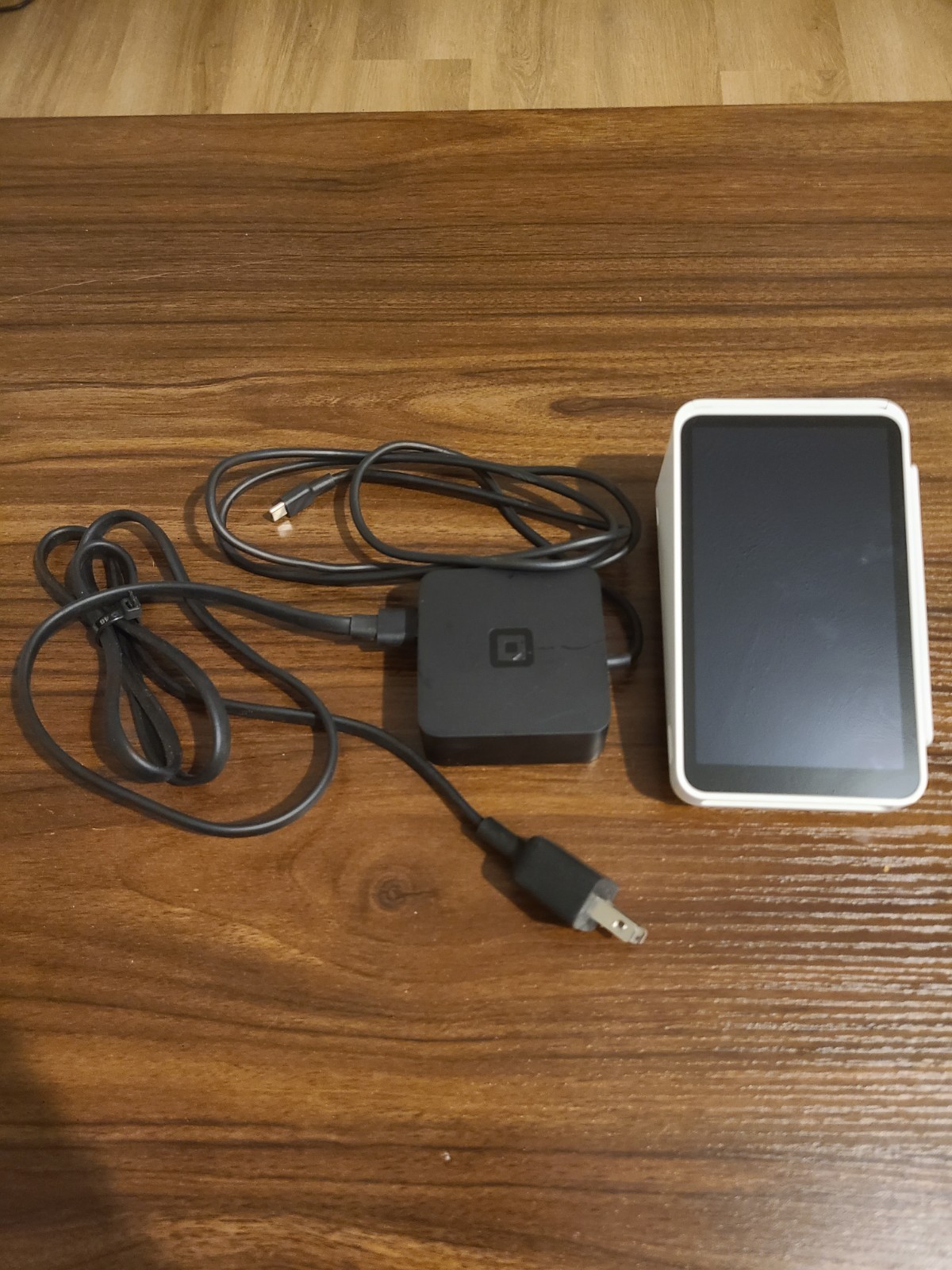 Square Terminal Credit Card Payment White Portable Battery Powered Chip Reader