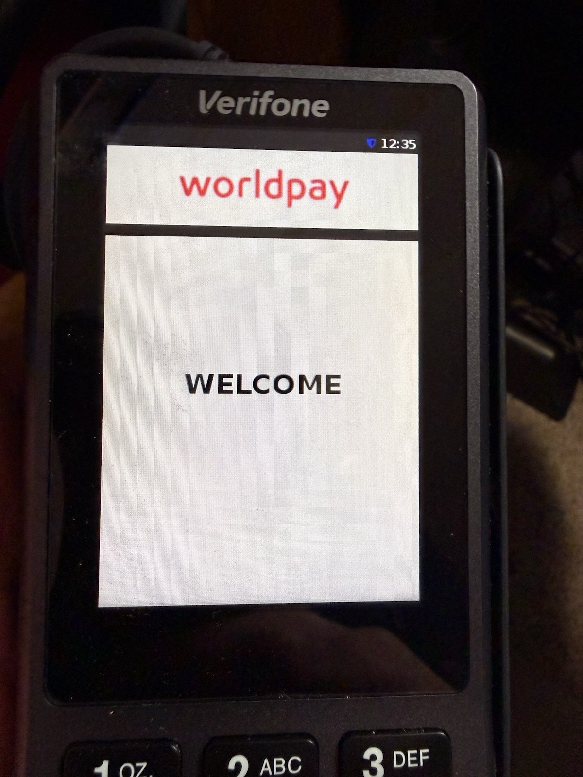 Verifone P400 Plus Credit Card Reader – POWERS ON / UNTESTED / SOLD AS IS!