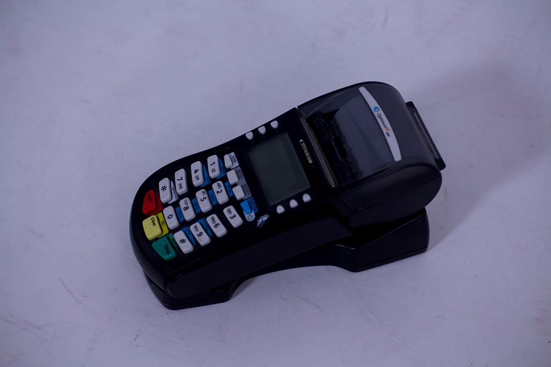 Hypercom Optimum M4230 Wireless Credit Card/ Debit Card Terminal GPRS