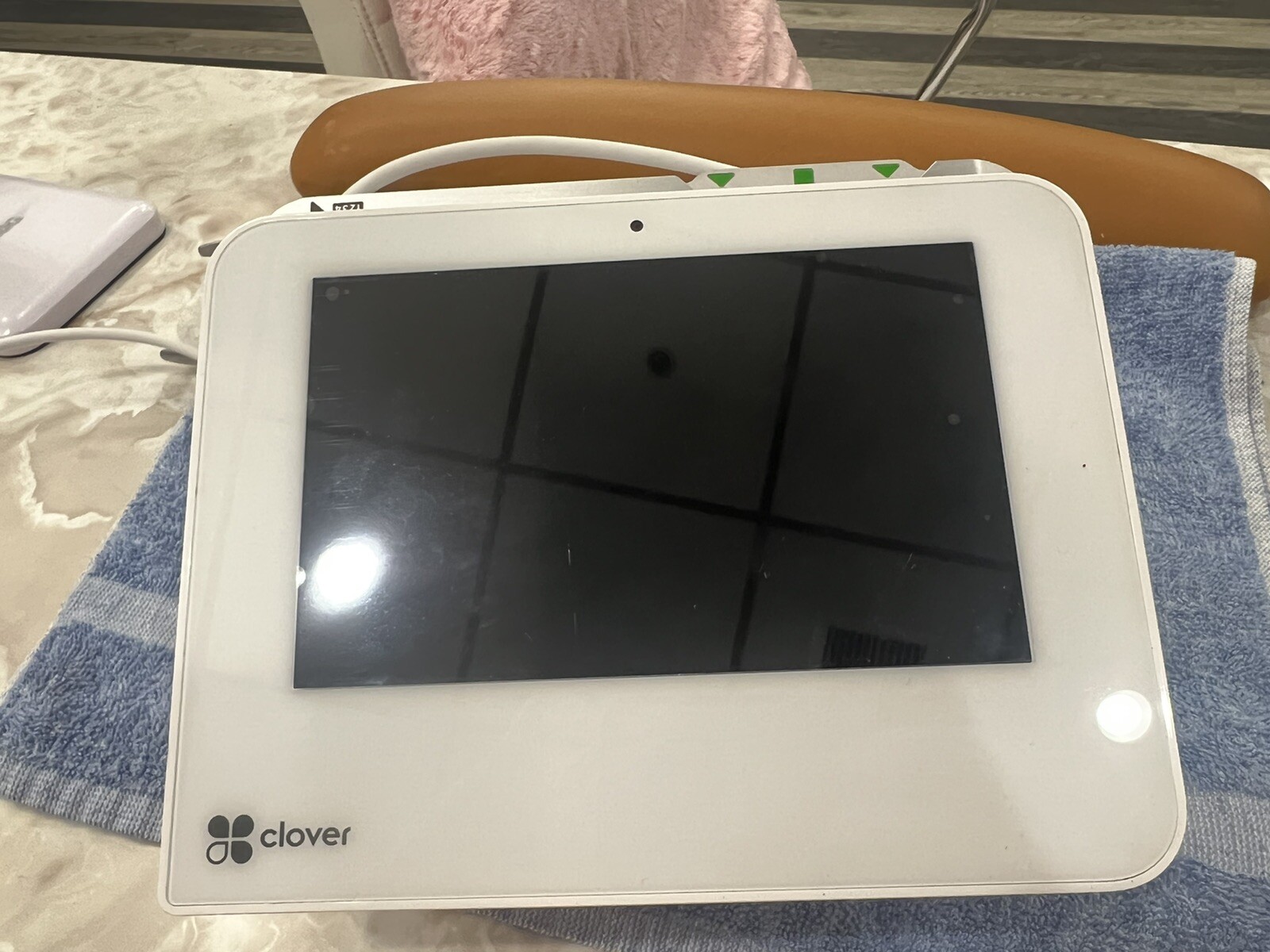Clover Mini – Card Reader Point of Sale System – Merchant account included