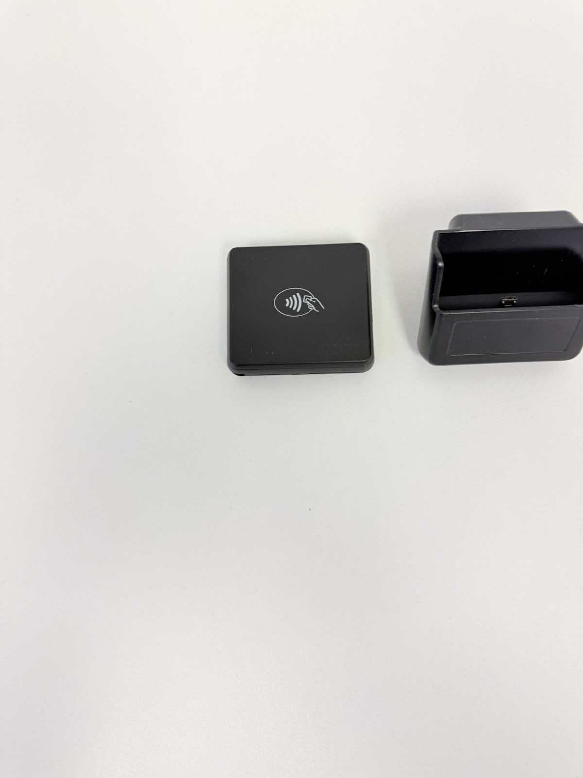 BB POS CHB20 POS Card Reader With Stand Black Tested