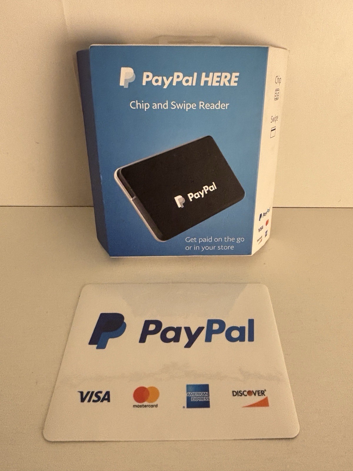 PayPal Here Chip and Card Swipe Reader Credit & Debit Cards Mobile New!