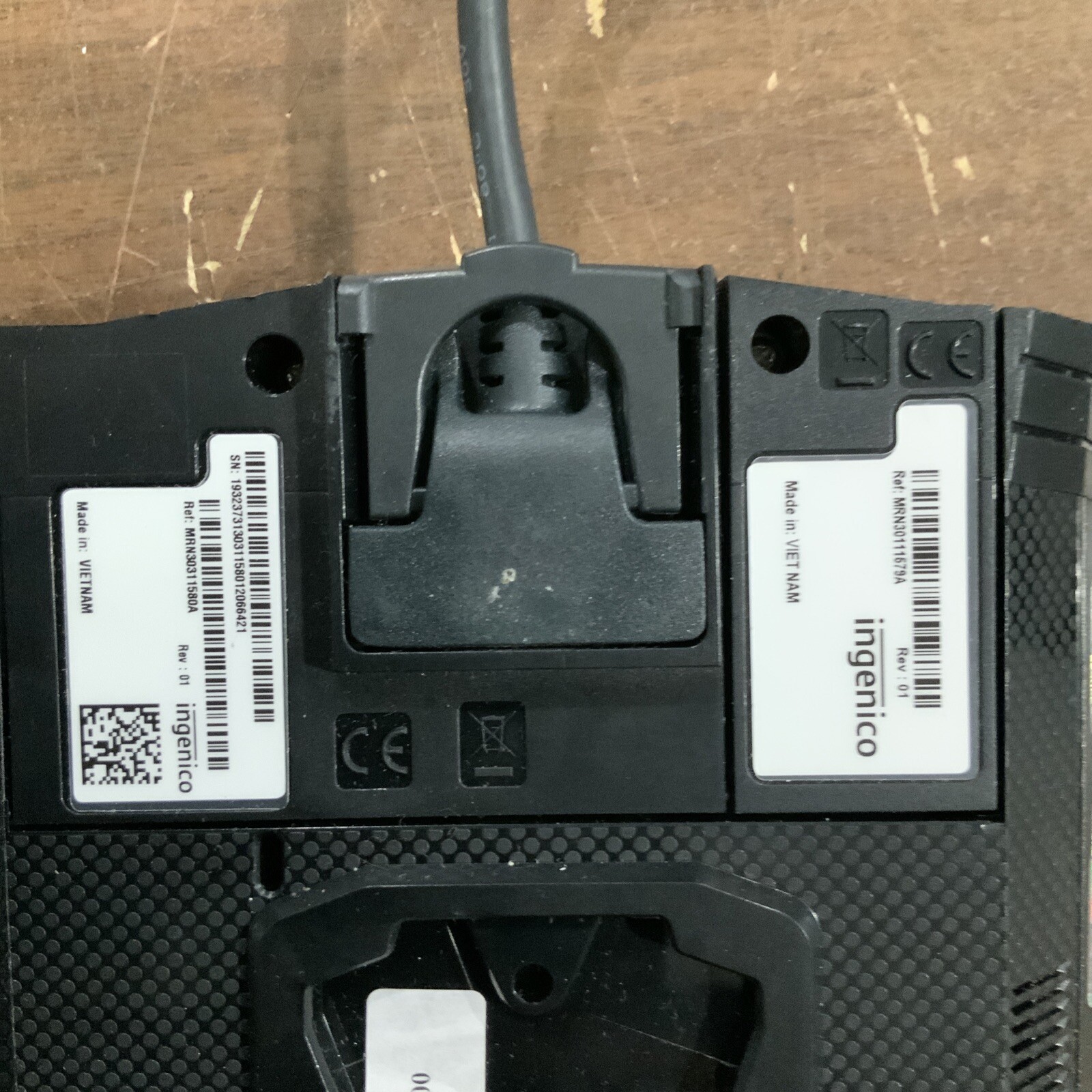 Ingenico Lane 700 Credit Card Terminal With Cords, No Stylus