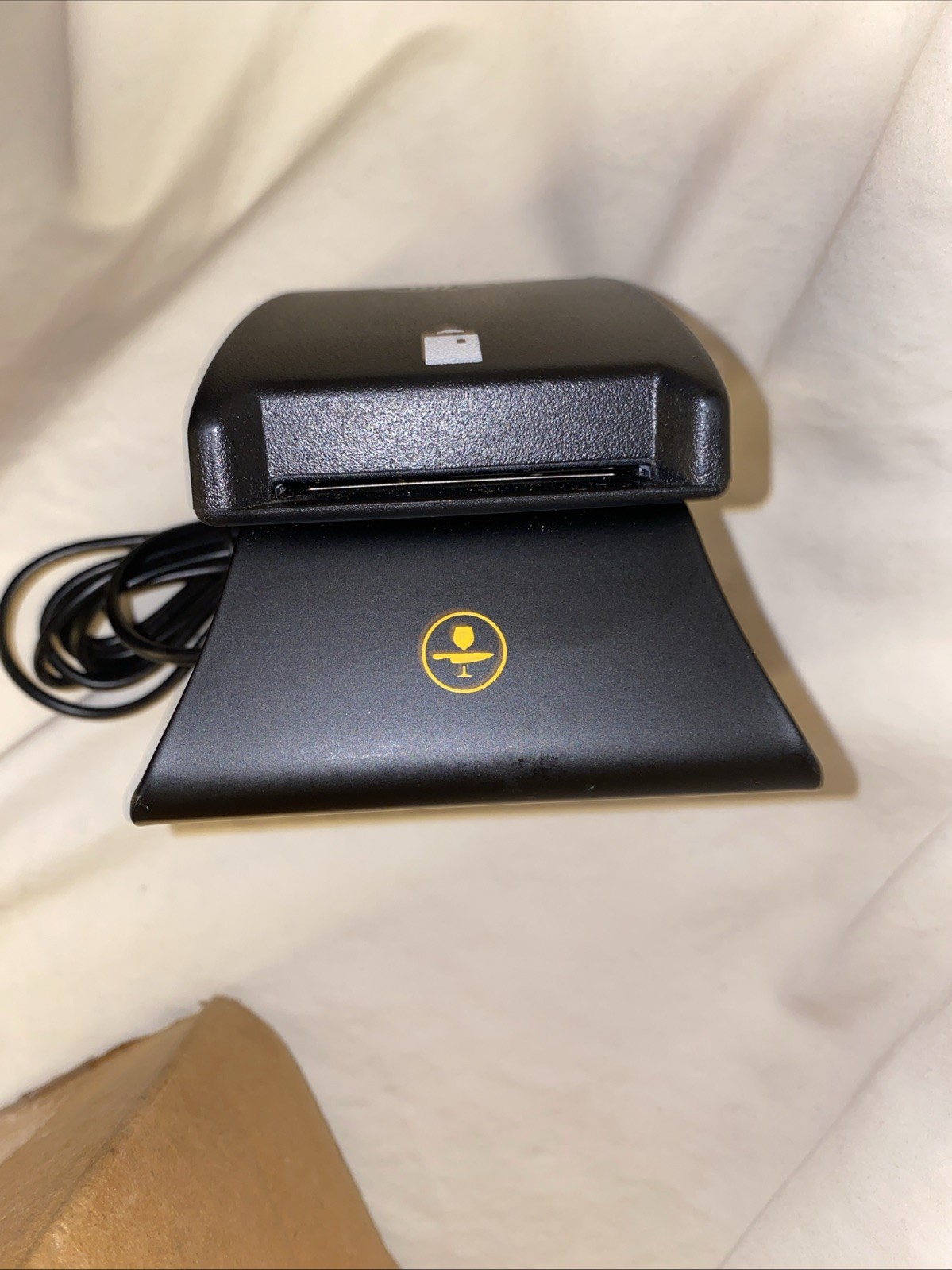IDtech USB Powered 3-in-1 Card Reader Model ID 80149008-001