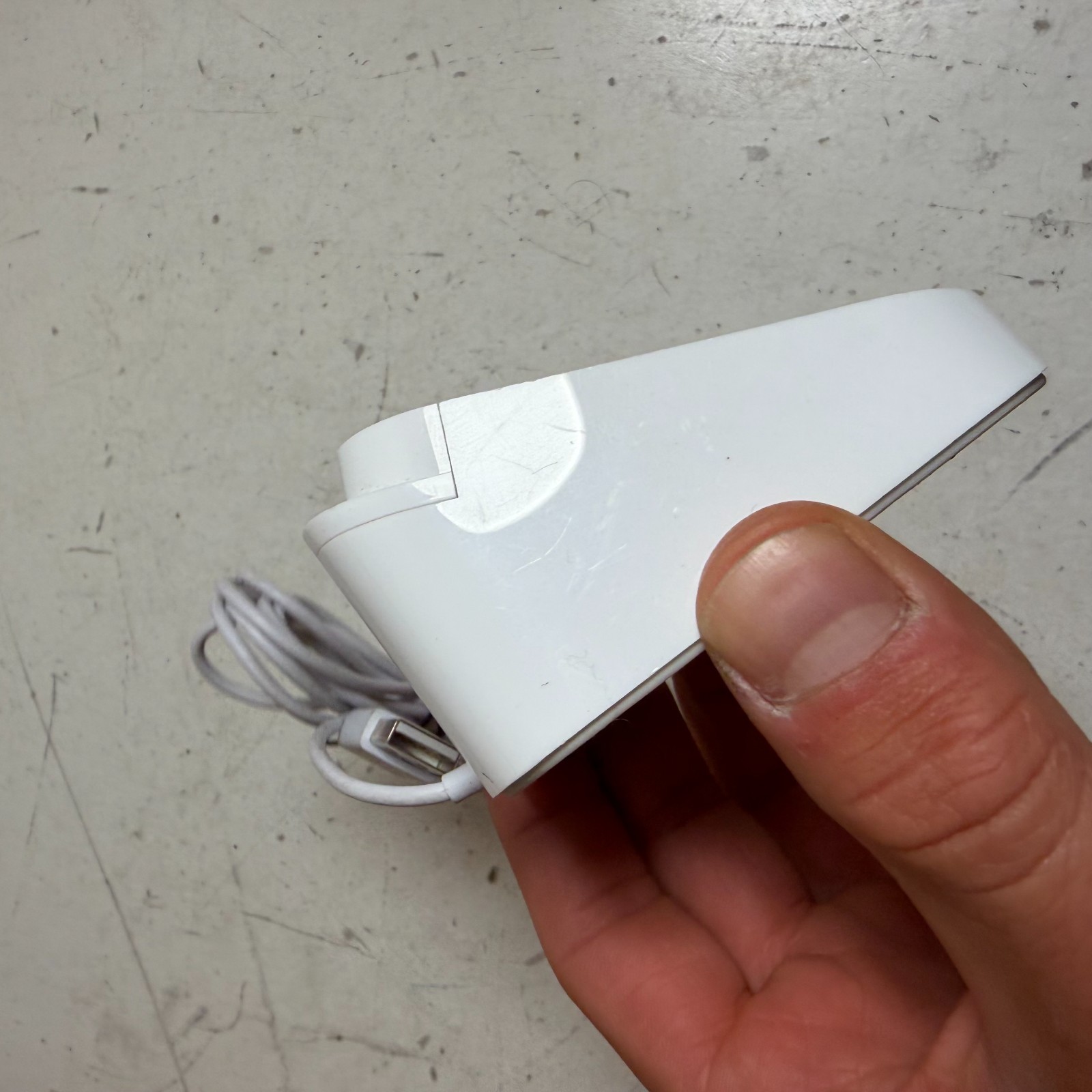 Square White 2nd Generation Contactless and Chip Reader Dock with USB Cable