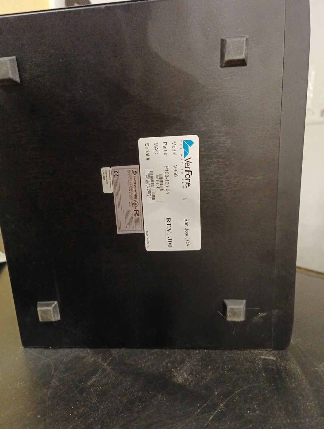 v950 VeriFone Ruby Sapphire P158-100-04 Rev Joo J00 with DVD, used with warranty