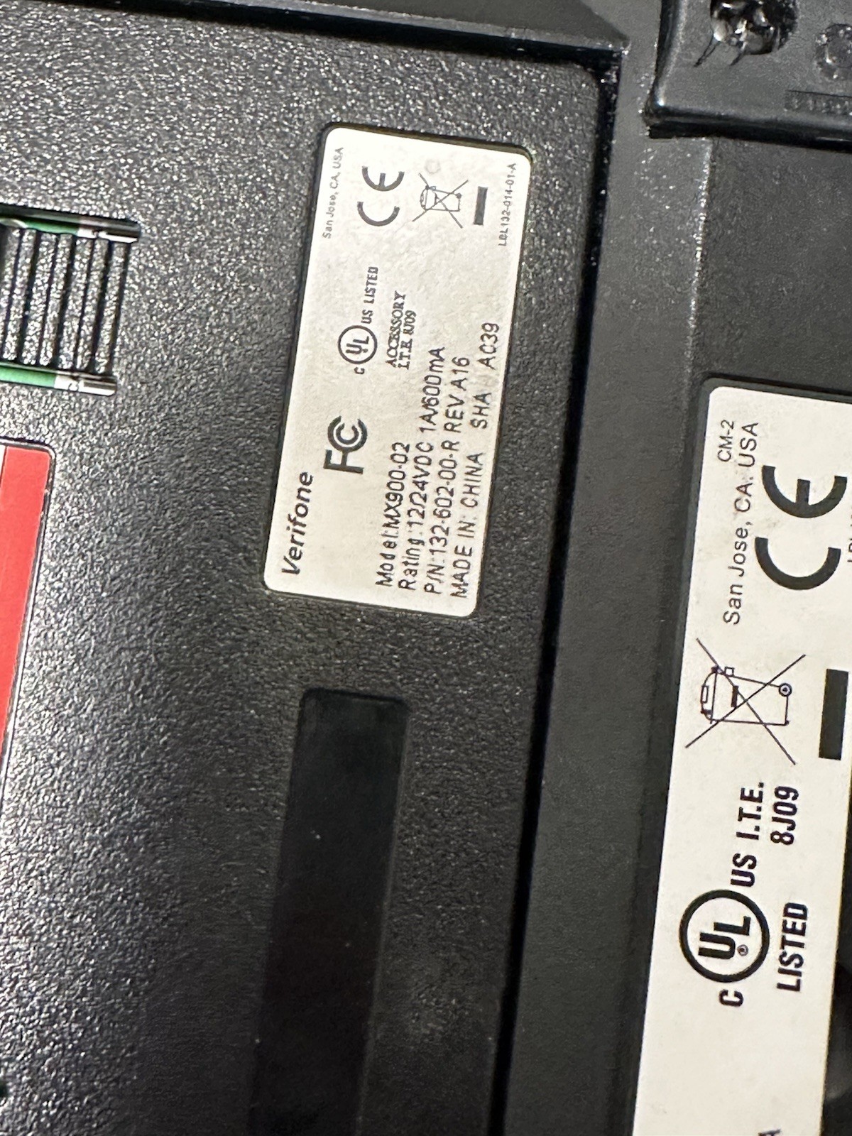 Verifone Credit Card Terminal MX915, Part Number M132-409-01, MX900-02/+Stand