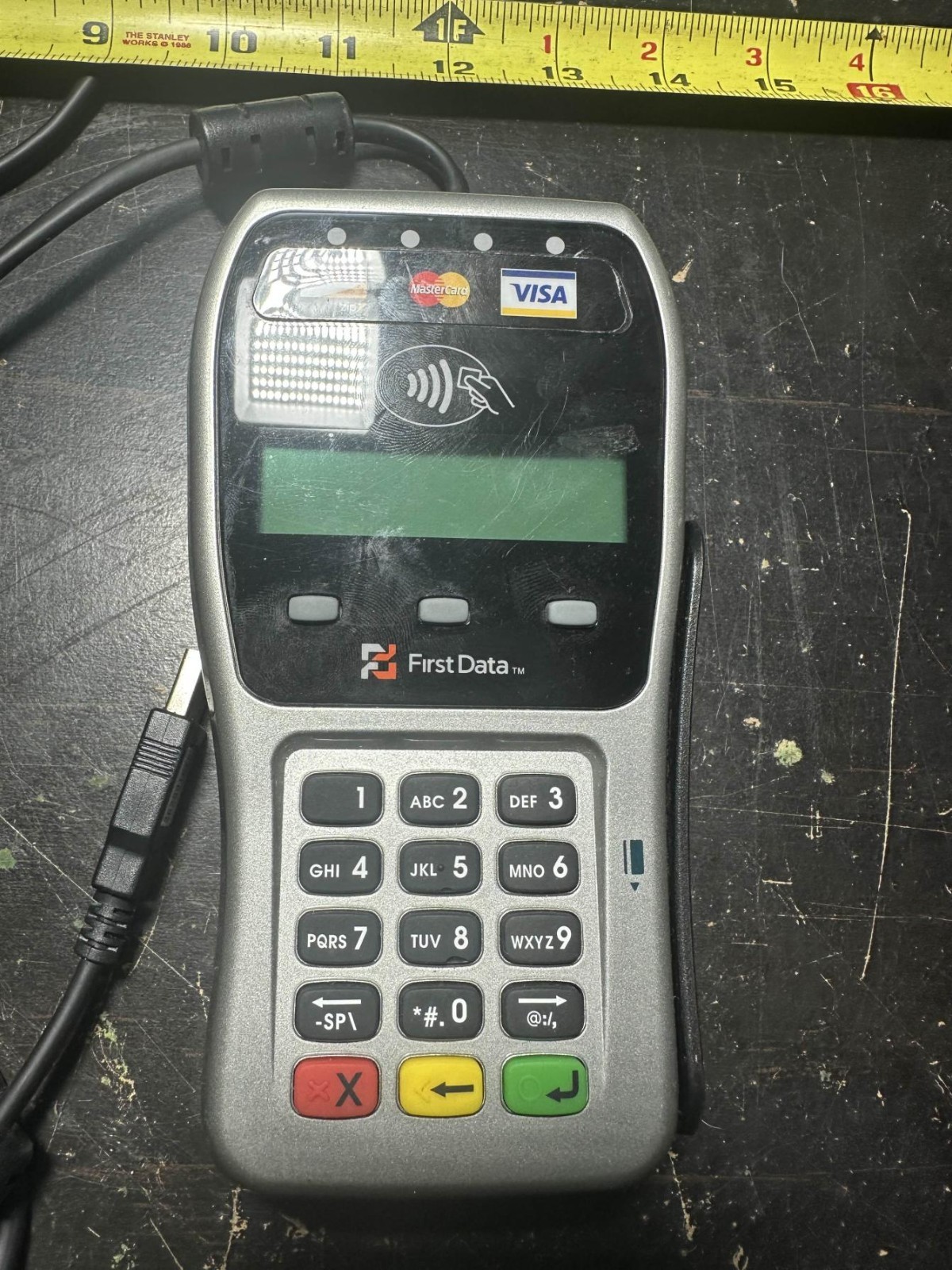 First Data FD-35 Pin Pad Credit Card Reader ApplePay Tap Chip Slide TESTED WORKS