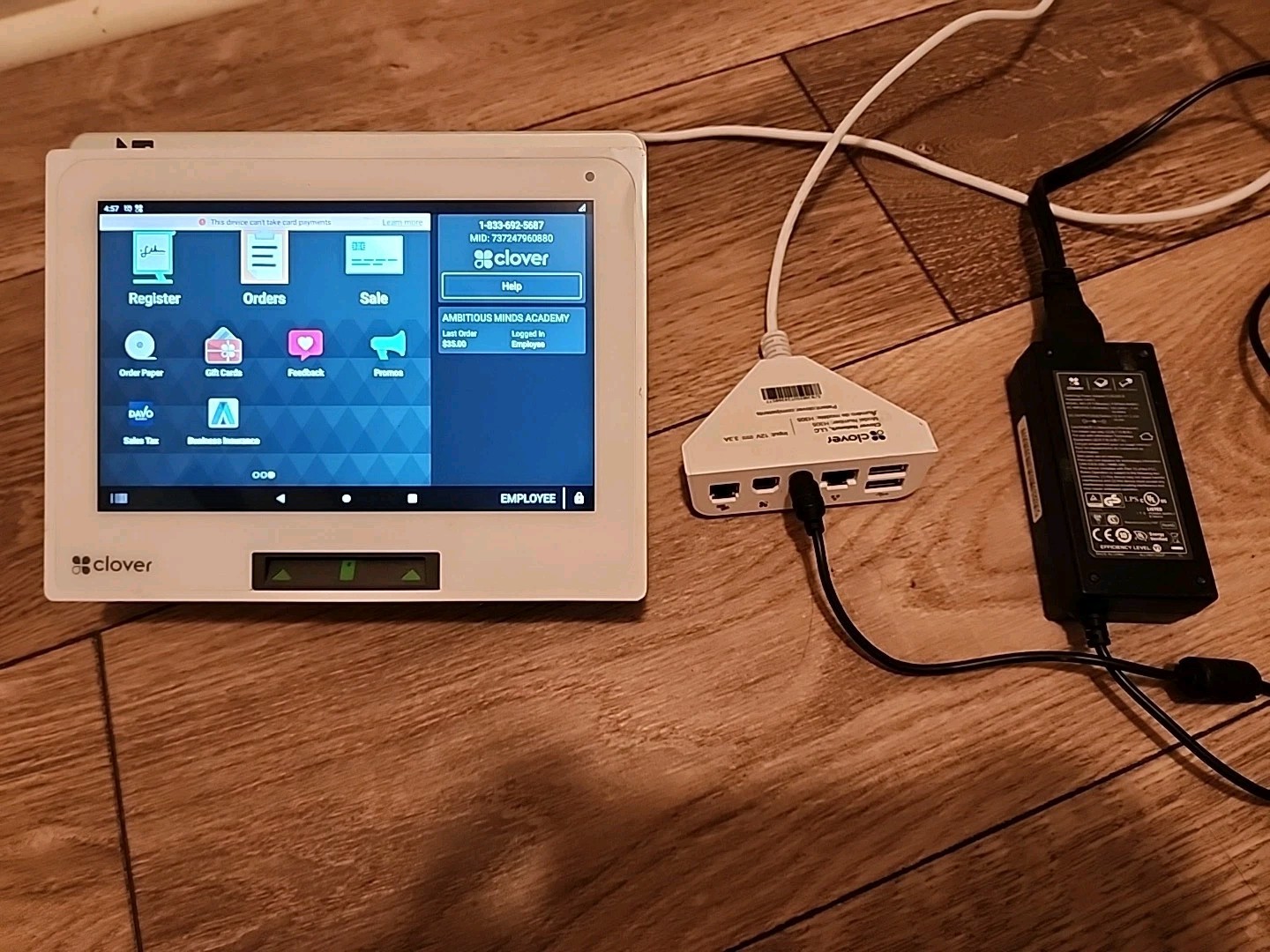 Clover Mini C305 POS System/Credit Card Terminal and Triangle Hub