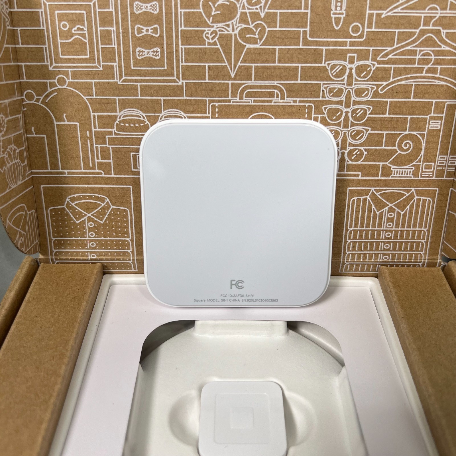 Square S8-1 Contactless Credit Card and Chip Reader (Rev 2) White, No Cable